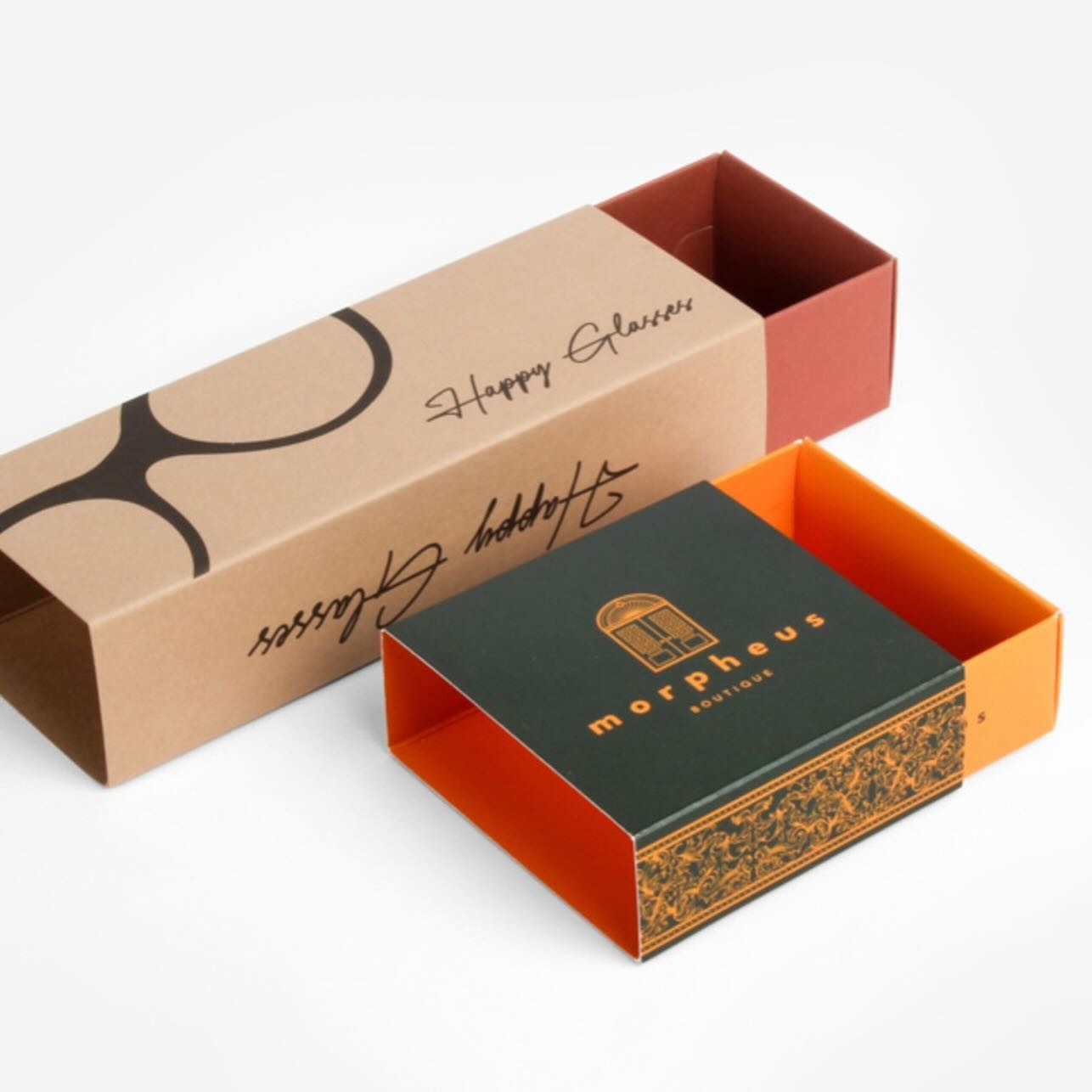 ✨ Et si votre packaging devenait un véritable outil de vente ?
Vous cherchez un imprimeur en Alsace capable de sublimer vos produits avec un packaging élégant et mémorable ?
🎁 Découvrez la boîte fourreau (boîte tiroir) :
un format premium, idéal pour créer un effet “waouh” dès l’ouverture… sans jamais abîmer l’emballage.
✔ Ouverture fluide et expérience client haut de gamme
✔ Disponible en kraft naturel ou carton blanc
✔ Impression recto / verso 100% personnalisée
✔ Large choix de formats pour tous vos produits
💡 Parfaite pour :
coffrets cadeaux, produits cosmétiques, bijoux, objets premium, éditions limitées…
👉 En tant qu’imprimeur en Alsace, nous vous accompagnons : de la création à la fabrication pour un rendu à votre image et à la hauteur de votre marque.
📩 Besoin d’un packaging qui fait la différence ? Parlons de votre projet.
➡️ www.ARCAMAC.fr
⸻
#ImprimeurAlsace #PackagingSurMesure #BoiteFourreau #BoiteTiroir PackagingDesign ImpressionAlsace PackagingPremium IdentitéDeMarque CoffretCadeau MadeInAlsace