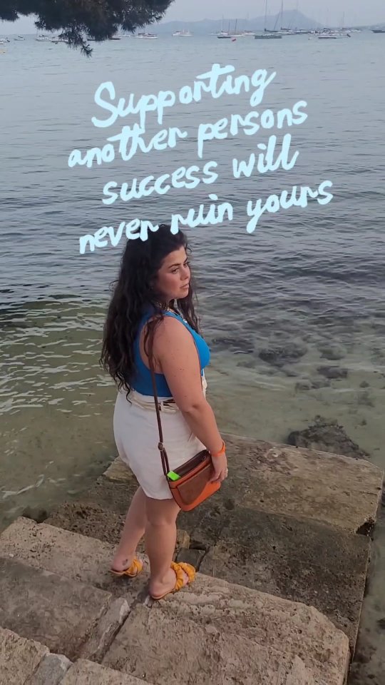 I'm always going to be supporting those who support me.
It's a tough world out there 🫶
Reach for the stars - always! 💫
#reel #tiktok #supportingbusinesses #businessmindset #makeupartist