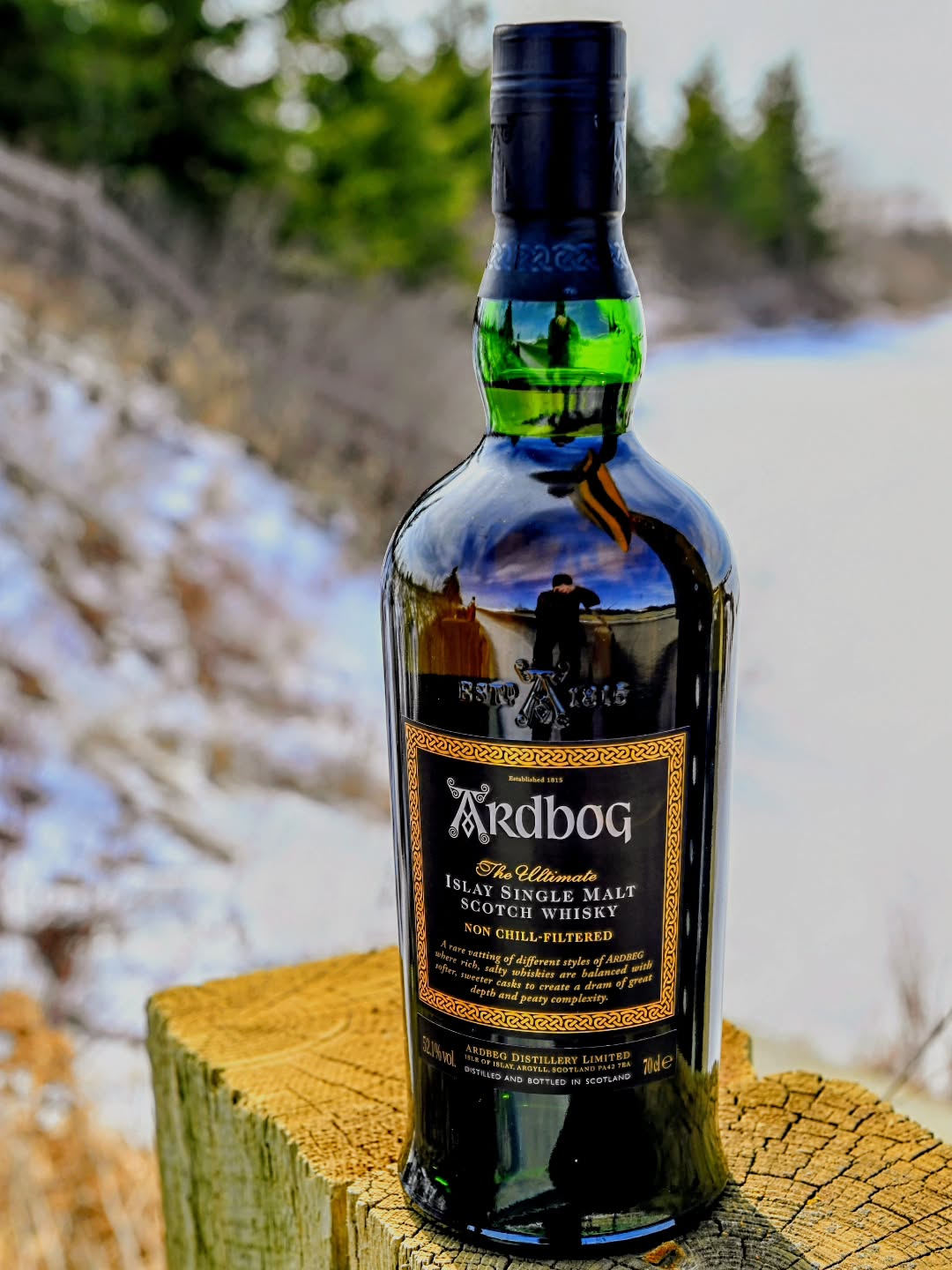 Here it is in all its glory!
The best @ardbeg release that I have ever got to try and now after a few years of trying, I finally have one all my own!
The ARDBOG!!!
Released in 2013 as a Limited Edition from Ardbeg, there was only 13000 bottles made, and it was a cask strength (52.1% abv) belter matured in both ex-bourbon and manzanilla sherry casks.
This has an over oily texture, fully mouth coating and a flavour bomb. This has all the Ardbeg Flavours that I love cranked to 10. Salty brine and heavy peat smoke mixed with dark deep red fruits and the ropes on a marina pier, leathers, tobacco, sulfur, a hint of tropical fruits, a nice bit of sweetness. I got to retry this recently so I didnt have to open my bottle right away and i nosed the empty glencairn for over half an hour....
Finally one of my own!!!
.
.
.
.
.
#ardbeg #peat #islay #whisky #scotch