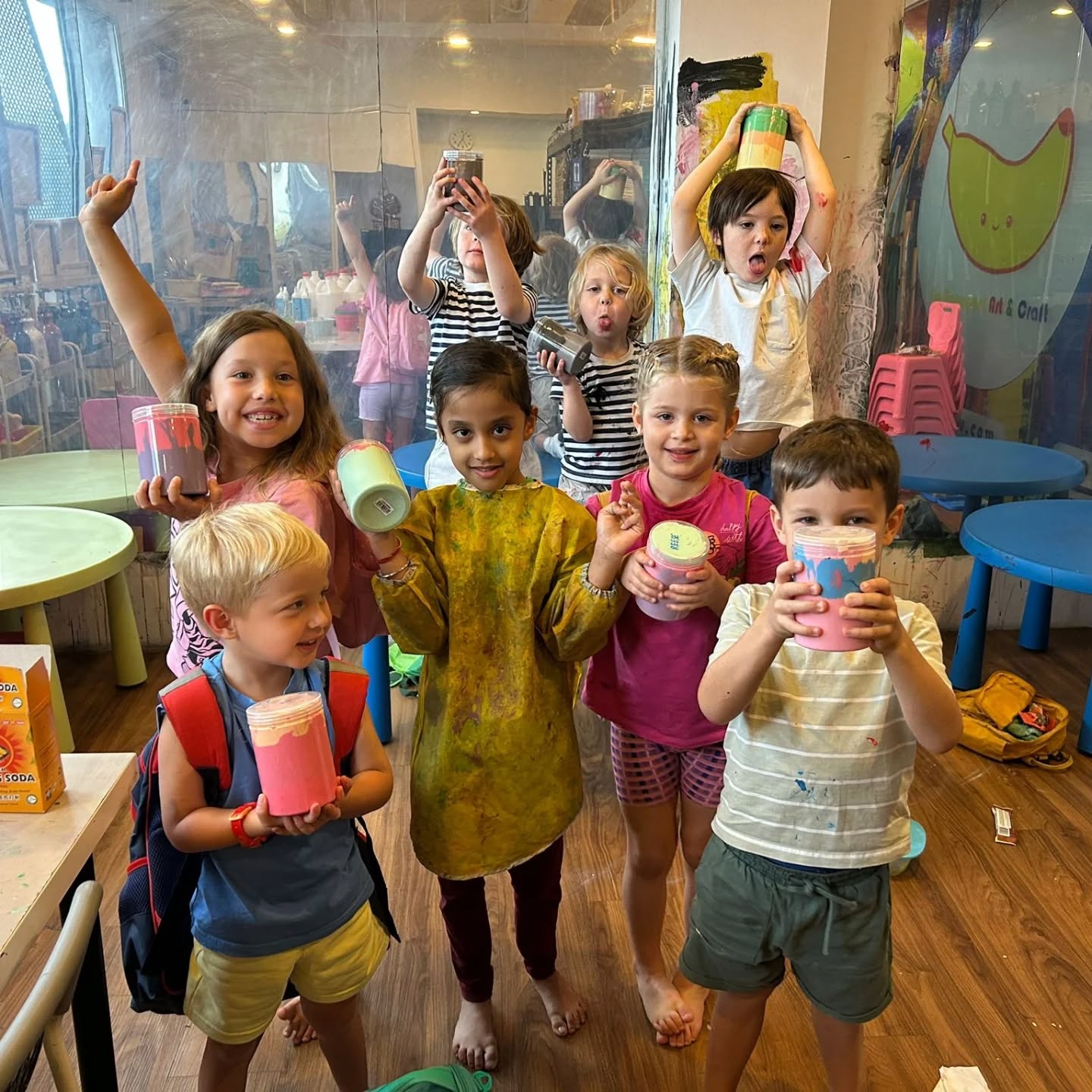 Messy hands, happy hearts ❤️
#throwback #slimecamp #slime #messy #eastercamp