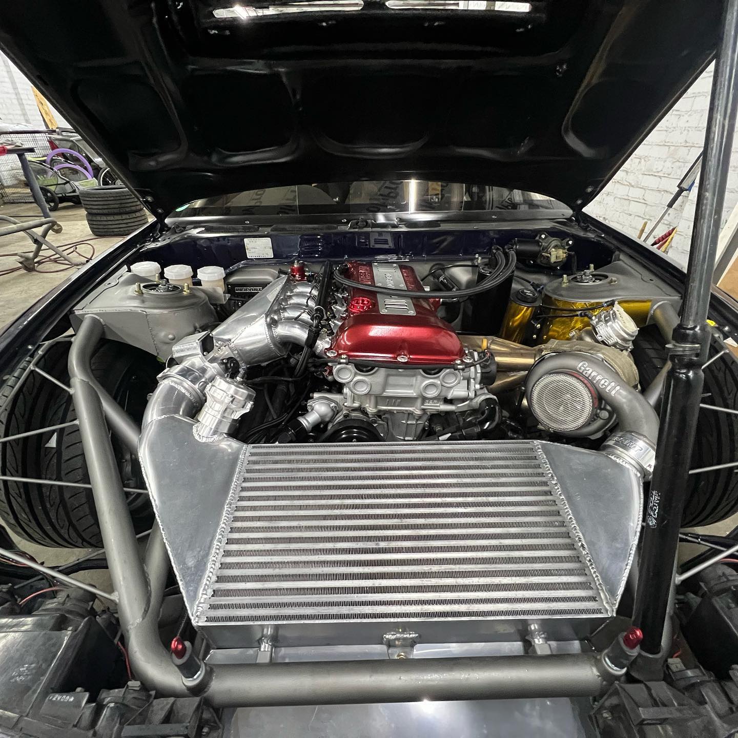 This one has been a long time coming, countless hours of fabrication went into everything you see from the Chromoly cage to the rear radiator and custom turbo system. @automotiveartworks did an absolutely killer job on the body and paint. And now it’s on to @racelabindustries to do their part with final suspension adjustment, engine adjustments and tuning to bring it all together for a car that will perform as good as it looks. #wetzelperformance #automotiveartworks #racelabindustries