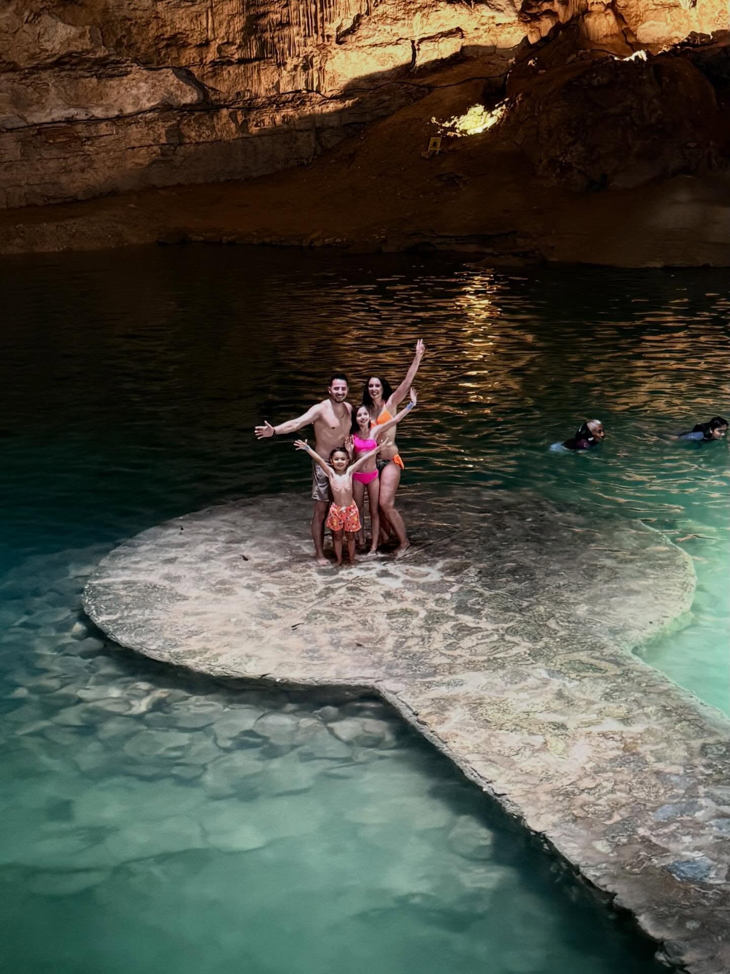 A Classic day out with this Swiss-resident Portuguese family and my first tour in French. They explored and heard about the history of this Modern Wonder of the World at Chichén Itza, ate lunch at a prize-winning (best traditional Yucatecan) roadside restaurant and had a photo shoot in cenote suytun, perhaps the most instagrammable cenote of them all. #cenote #mexico #ruins #photoshoot #cancun