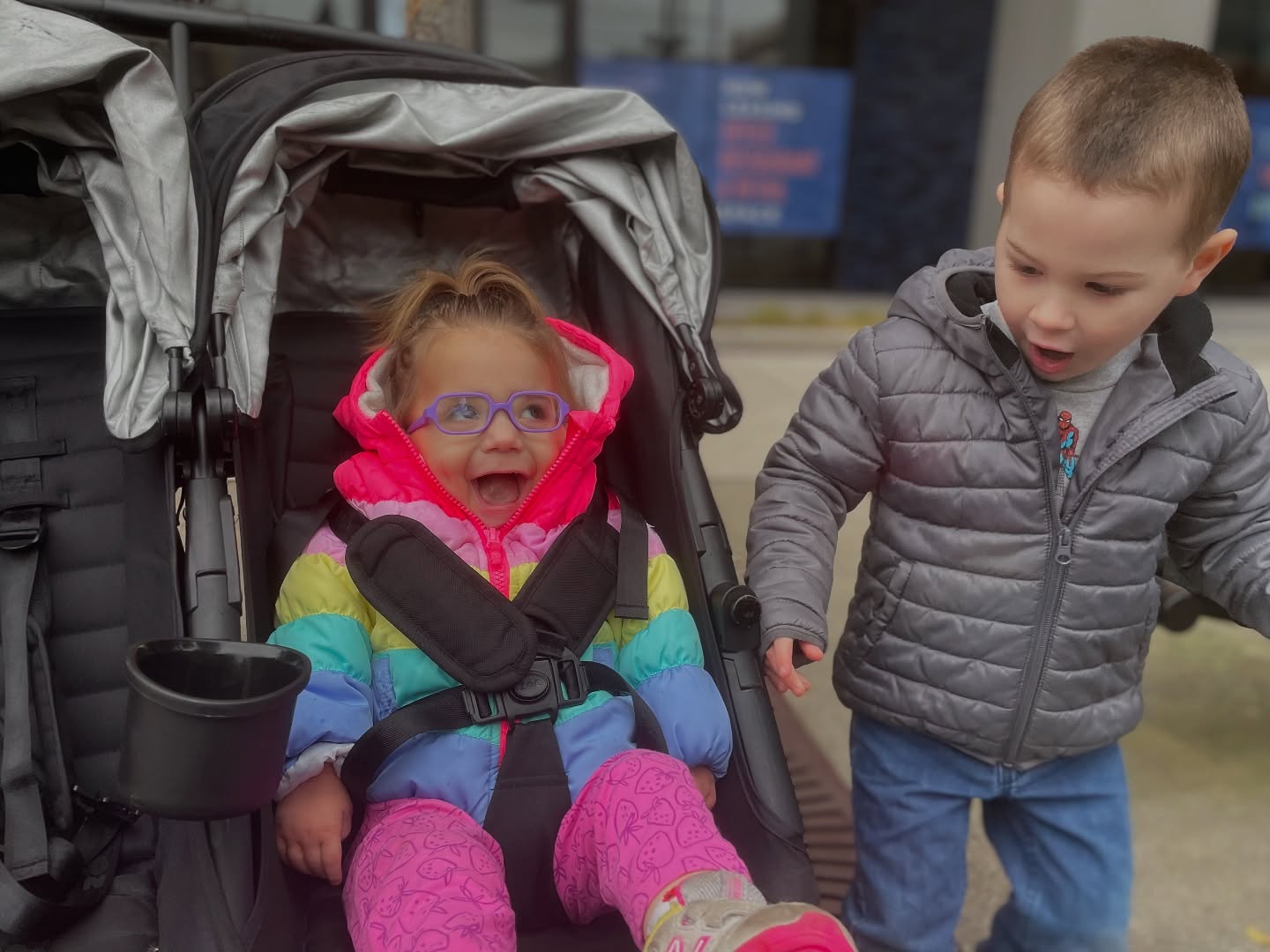 I know a thing or two about data, but I also know a lot about strollers! Nest Analytics client @zoestrollers makes our favorite on-the-go double (and triple) 👶🏻👧🏻👦🏼 stroller. In January, they are launching their newborn stroller, The Journey. Check it out here! zoebaby.com/products/the-journey