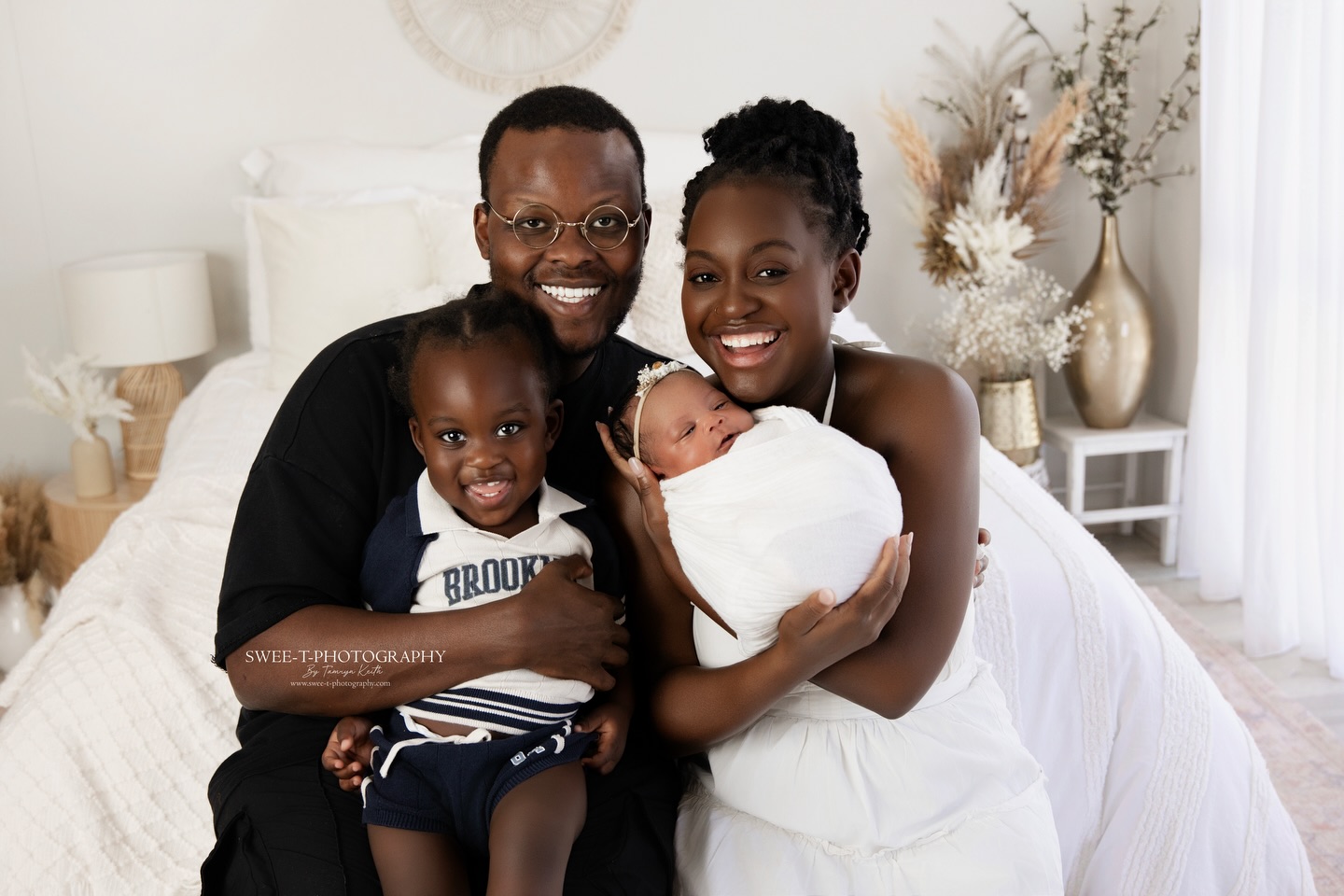 It’s such a joy to welcome Baby Aizivashe into the world—just like I did with her big brother, Ezekiel 🤍
From tiny first cuddles to the love that fills a family, newborn sessions capture these precious beginnings.
Now booking newborn sessions through to September with Barossa’s trusted newborn specialist photographer.
Book here ✨
👉 https://www.swee-t-photography.com/newbornpricing
Swee-t-Photography Barossa’s Newborn Photographer
#barossanewbornphotographer #barossanewbornphotography #barossababyphotographer #barossafamilyphotographer #barossastudio