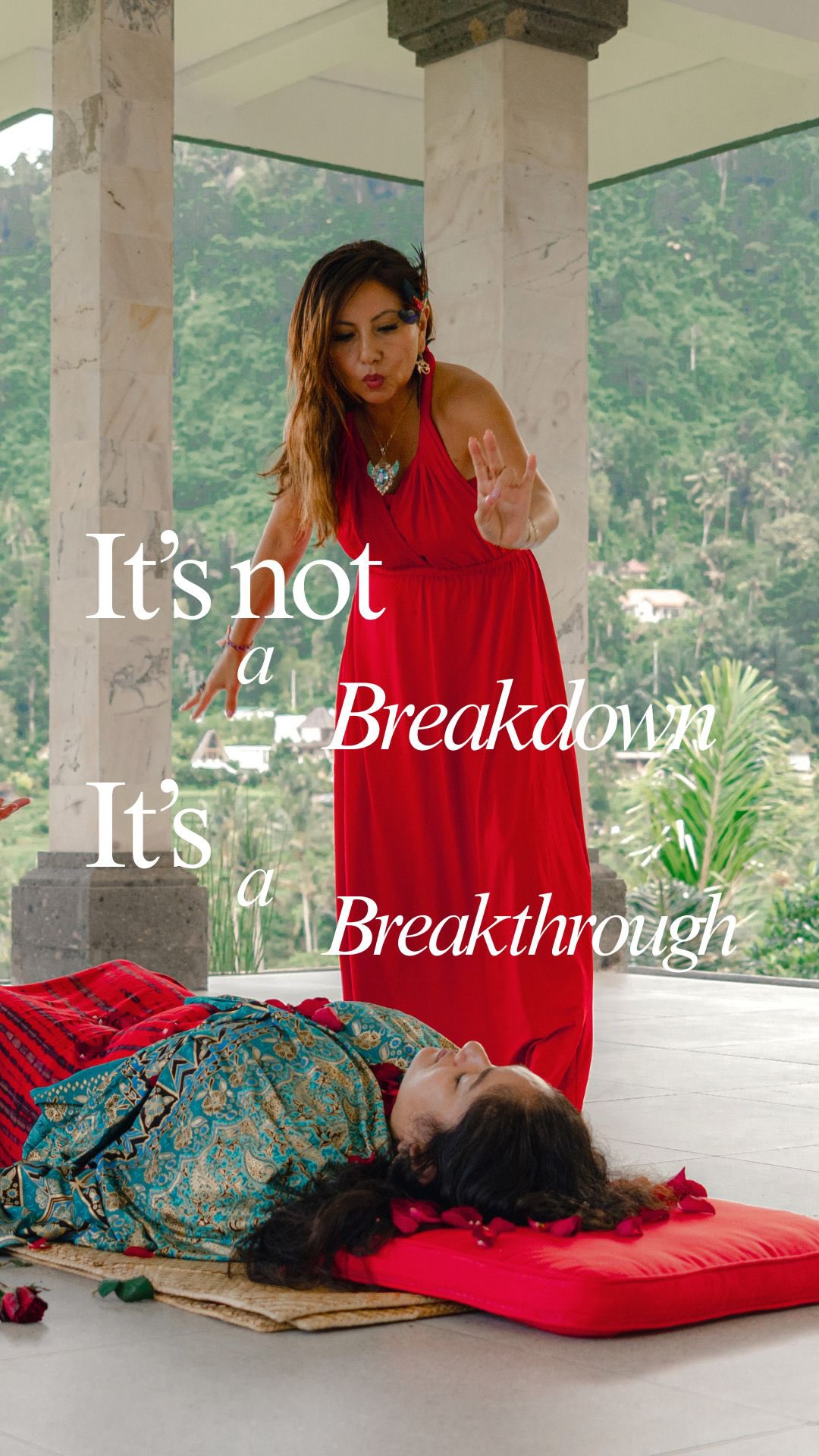 The ego calls it a breakdown.
The soul calls it a breakthrough.
Often, we’re so afraid of falling apart
that we stay frozen in a life that no longer fits.
But what’s crumbling
is creating space for something new.
What if the tears, the shaking, the release
are old versions of you dissolving…
making way for more light?
Within kundalini activation,
this isn’t something we talk about,
it’s something you experience.
Shakti, Life Force Energy moves.
The body opens.
What’s ready… clears.
In this work, I train and initiate facilitators
to hold these moments with depth and devotion
where what feels like chaos
is revealed as liberation.
If you feel called to step into your breakthrough…
The Kundalini Activation Facilitator Training is open.
🔗 Apply through the link in bio.
Do you feel it?
With deep devotion,
🌹
Maria Palomino
#Breakthrough #KundaliniActivation #InnerFire #SpiritualGrowth #MariaPalomino