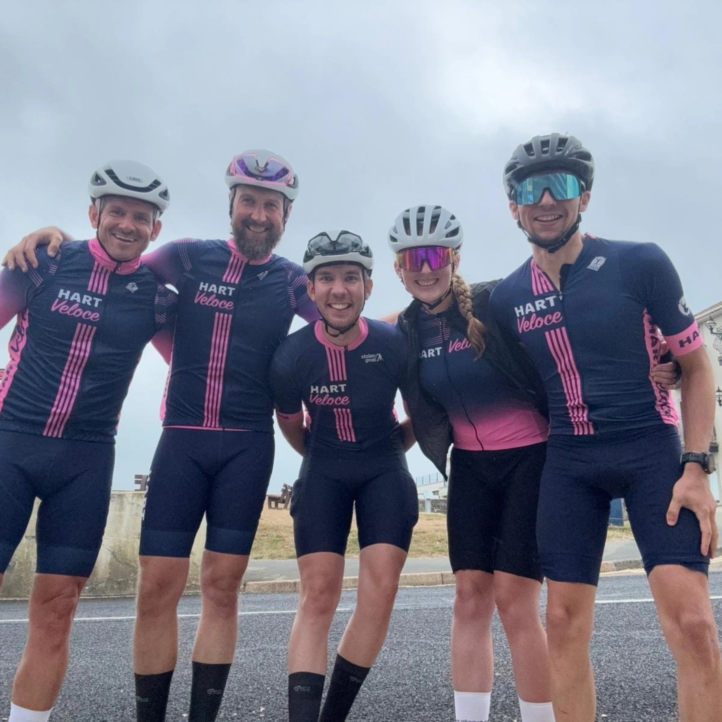 💨 2025 IoW Squad 🚢
Five took to the Island for our annual trip around a challenging route. Conditions did not disappoint with some decent wind training, sun and a brief shower to cool us down.
220KMs ✅️
2400M ✅️
One Head Unit in the bottom of the sea ✅️
Same again next year 👌