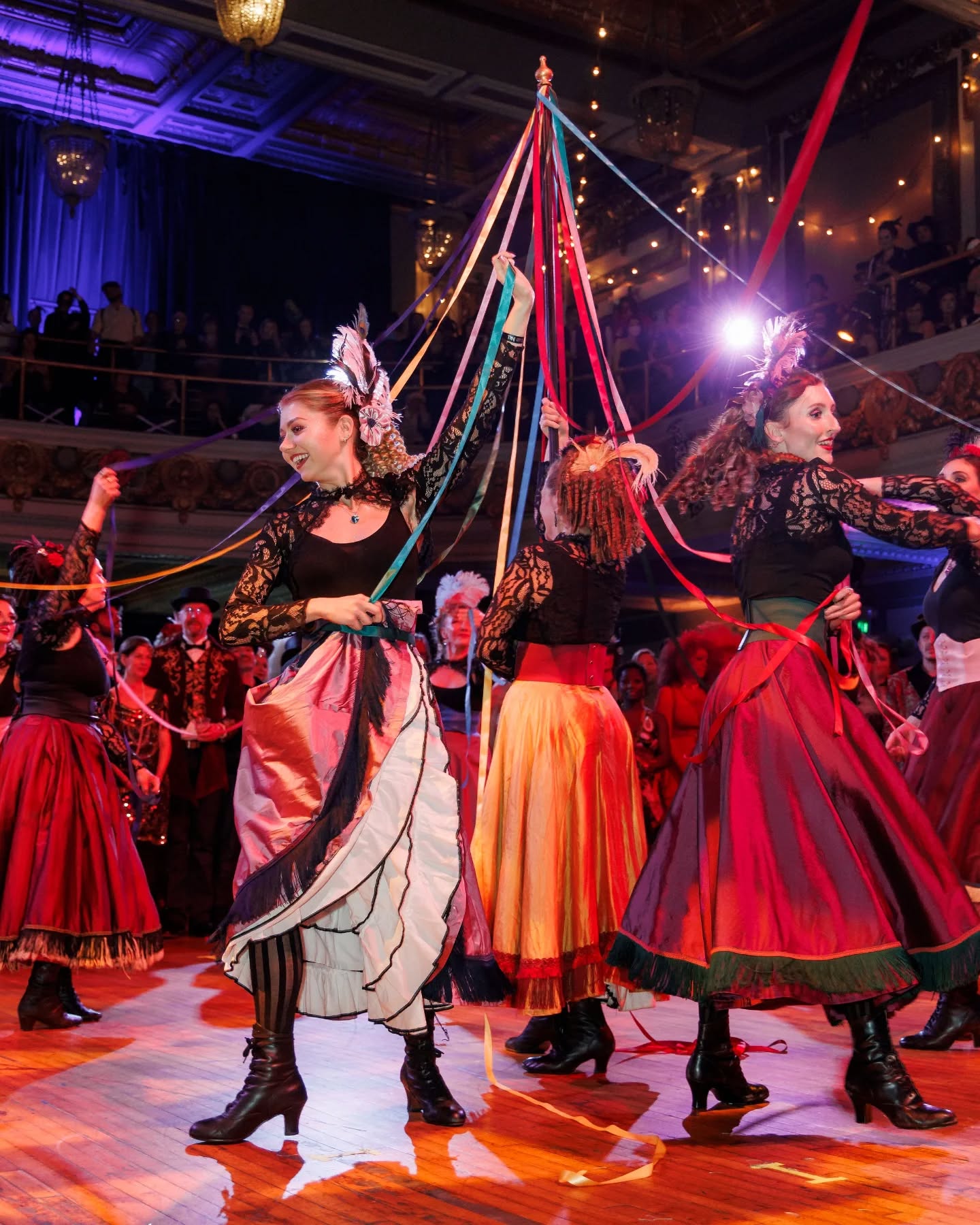 You know where to find us on February 1st!
Exactly! At @edwardianball performing twice in one night!
Can you believe it?
We can! Because we Can-Can!
See you all soon, darlings π