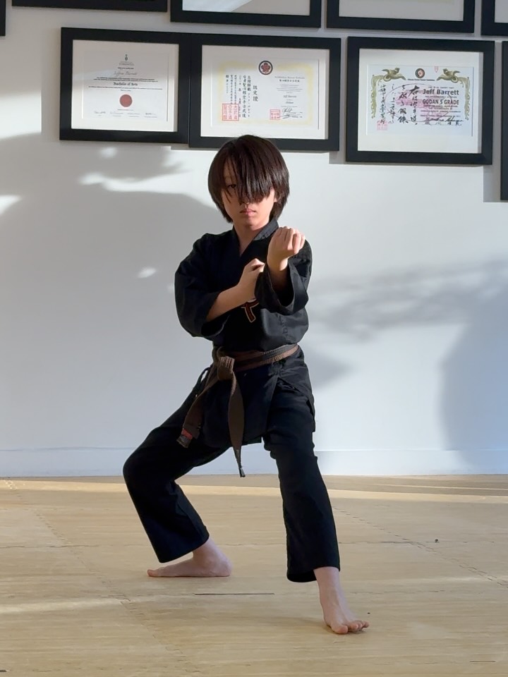 There is no minimum or maximum age for self-improvement.
Dedicated training increases confidence, precision and skill regardless of whether you are an explosive teenager, busy adult or a youthful 11 year old.
Personal best is the goal of every martial arts student.
改善
#northernkarate #martialarts #toronto #highpark