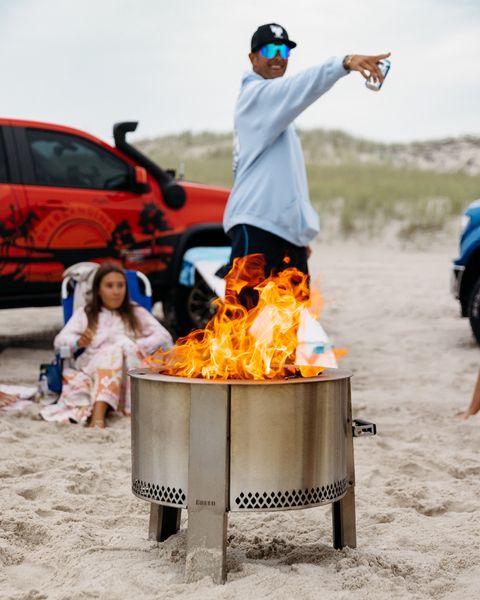 Not your average fire at the beach 🔥from our friends at @breeo The Y Series is designed for portability and allows you the freedom to relax around a smokeless fire anywhere & anytime. Firepits
The Outdoor Living Designer 910-834-4099 Design-Create-Elevate
#outdoorliving #wilmington #design #create #elevate #celebrate #motivationmonday