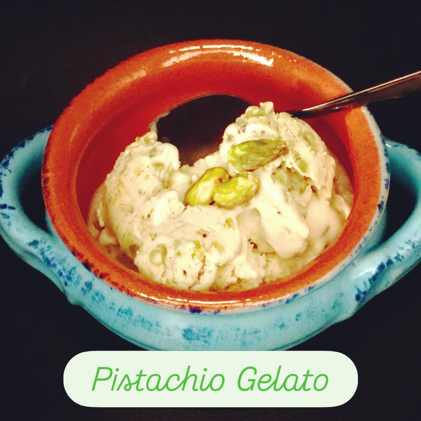 Pistachio Gelato with pistachio paste made from scratch 🍨
The slightly roasted pistachio nuts were made into a paste using the stone melangeur for 8 hours but it's worth the wait 👌