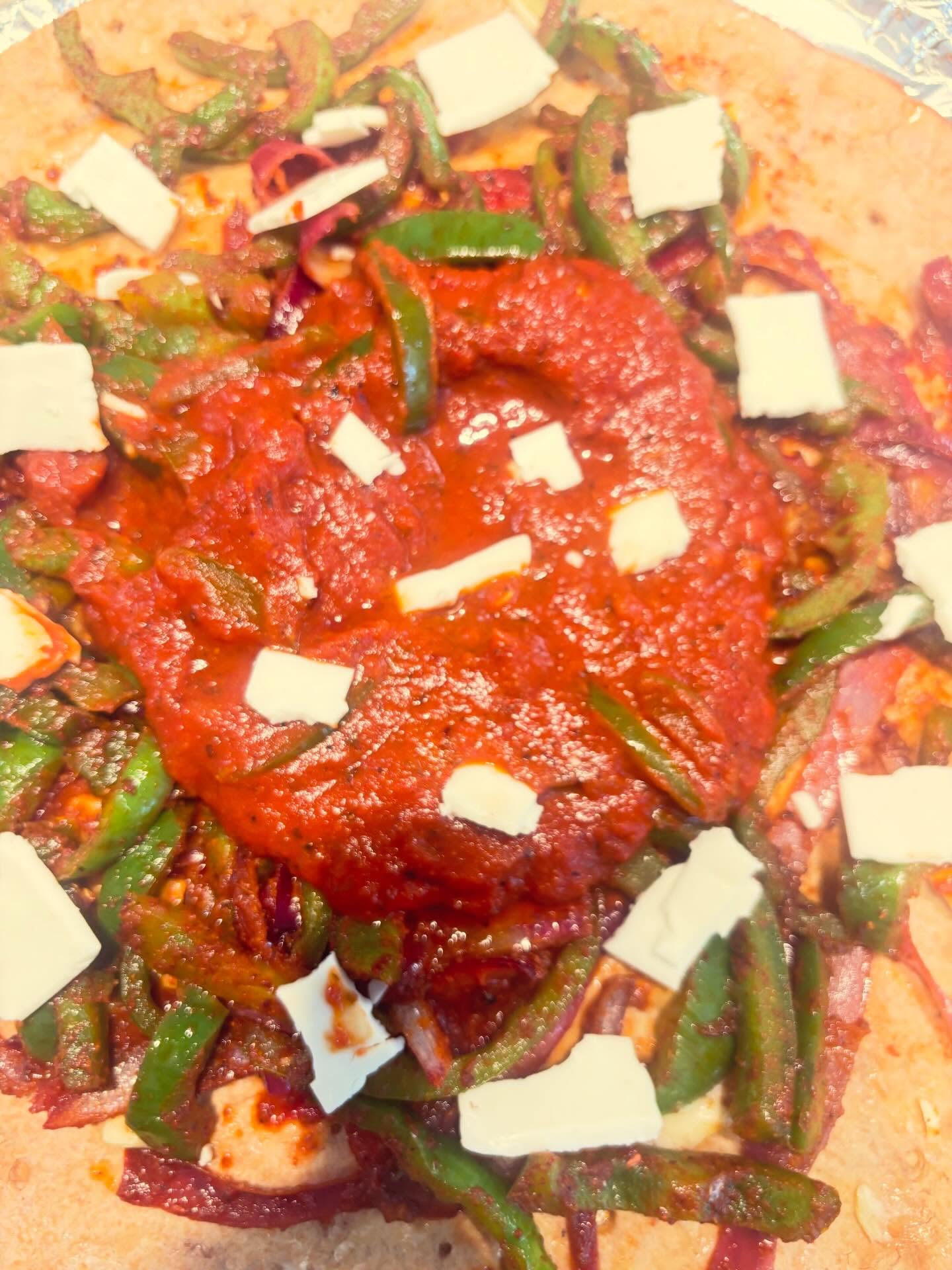 #pavbhaji pizza when you miss #bombay and kids want pizza #theflavorstation #fusion #amul cheese optional ;)