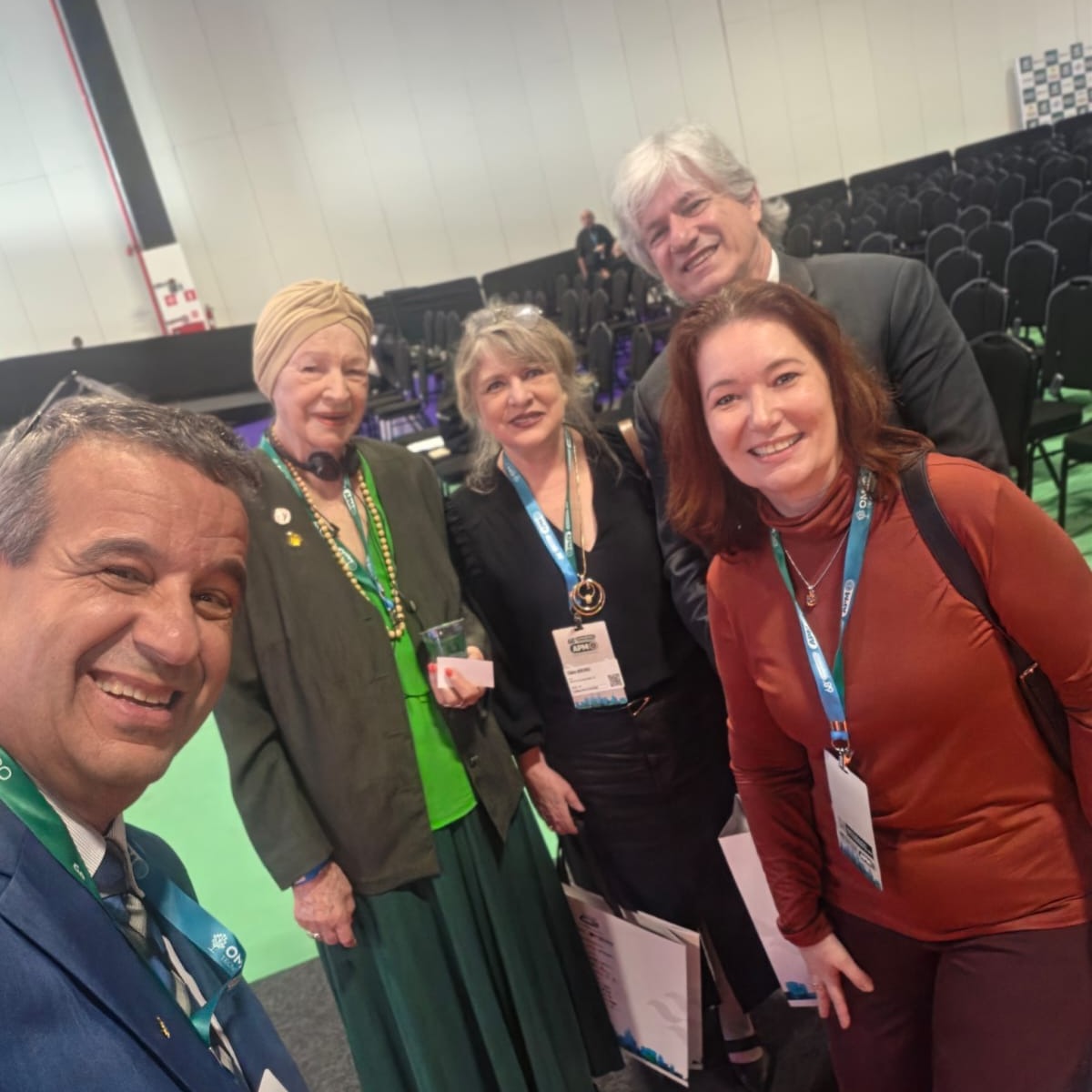O ITQ - Instituto Tania Queiroz e a Anima participou do 68º Congresso Estadual de Municípios da APM, um dos principais espaços de articulação institucional do Estado de São Paulo.
Ao longo do evento, acompanhamos agendas estratégicas com lideranças municipais e dialogamos sobre caminhos concretos para fortalecer políticas públicas educacionais.
Foi especialmente significativo reencontrar Dalva Christfoletti, diretora da APM, cuja trajetória destacada expressa compromisso real com o desenvolvimento dos municípios paulistas.
Também esteve presente a educadora Tânia Queiroz, autora do Programa de Alfabetização Neuroafetiva Multimodal, apresentado durante o Congresso como proposta inovadora de apoio à alfabetização nas redes municipais.
Seguimos conectando pessoas, projetos e territórios — com presença, escuta e direção estratégica.
fonte: @AnimaEstratégia
#AnimaEstratégia
#CongressoAPM
#EducaçãoMunicipal
#Alfabetização
#MunicípiosPaulistas
#institutotaniaqueiroz
