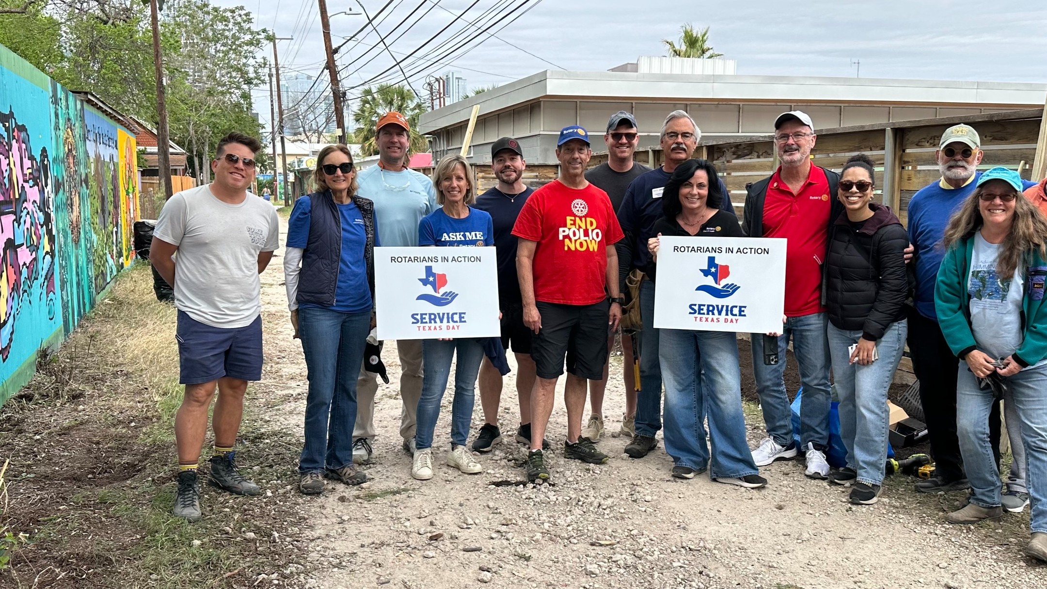 What happens when you mix 20 cubic yards of compost, two dozen volunteers, and a shared vision for a more beautiful Austin? You get a "Done-in-a-Day" success story! As part of the East Cesar Chavez Activation Project, the Rotary Club of Austin joined forces with the Something Good Initiative to revitalize a local alleyway. From raking grass borders to building heavy-duty garden beds, @rotaryaustin members worked tirelessly on Rotary's Service Day Texas to turn this forgotten space into a flourishing native plant oasis.
( photos courtesy of Rotary Club of Austin)