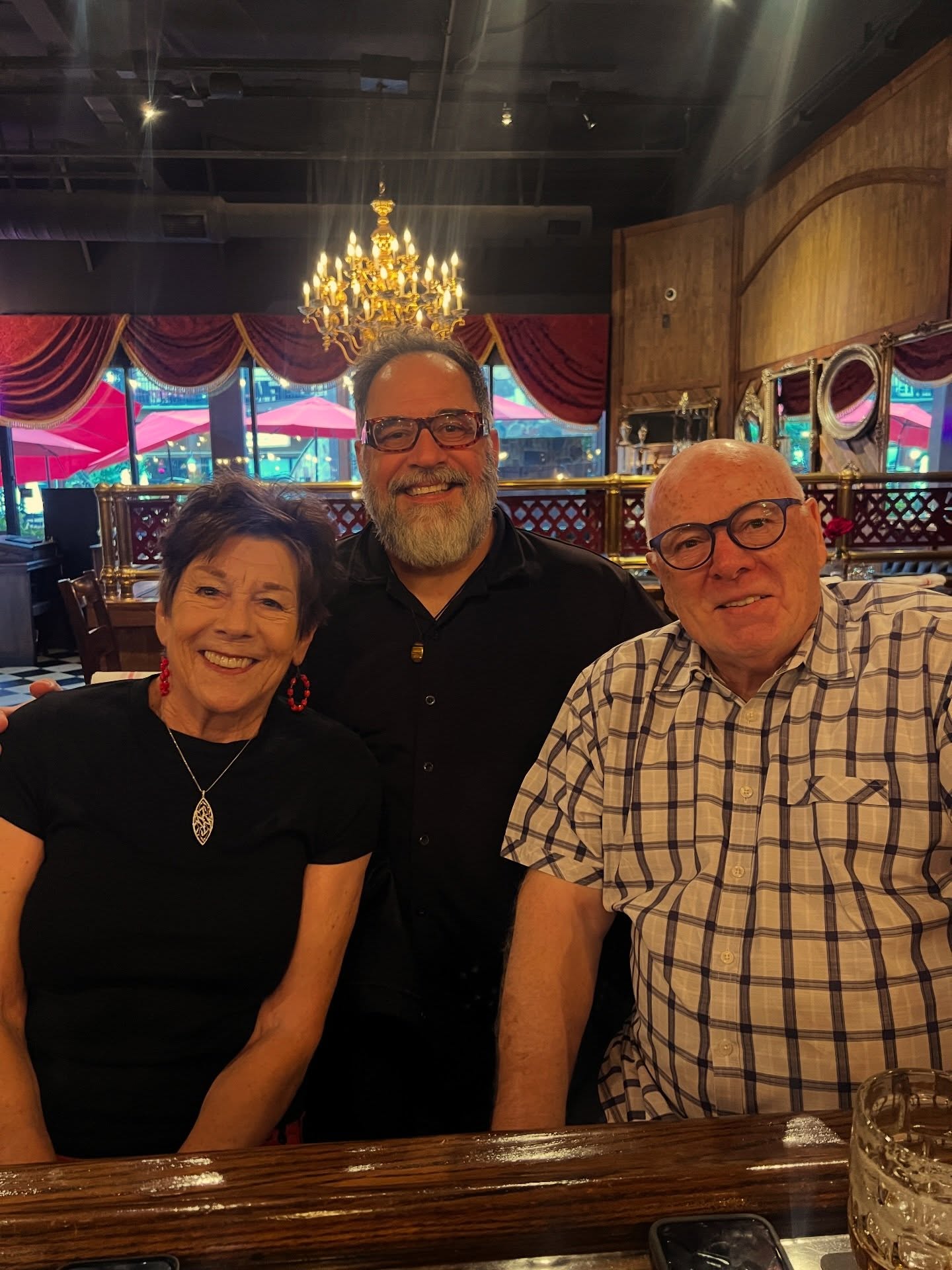 The lamb special brought Roger and Angela to us this evening…delish! 🤌🏾✨
@edhtowncenter