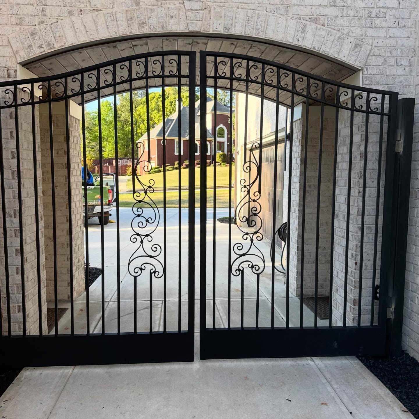 Custom Iron Gate – 11 ft Wide
Upgrade your property with a strong, stylish, and secure custom-made iron gate!
✔️ Width: 11 feet – perfect for driveways
✔️ Heavy-duty iron construction for long-lasting durability
✔️ Custom design options available (modern, classic, ornamental)
✔️ Rust-resistant coating for all-weather protection
✔️ Ideal for homes, farms, and businesses
Built to combine security with curb appeal—this gate makes a powerful first impression while keeping your property protected.
📩 Message now for pricing, design options, and installation #amigofenceandstain #irongate #irongates