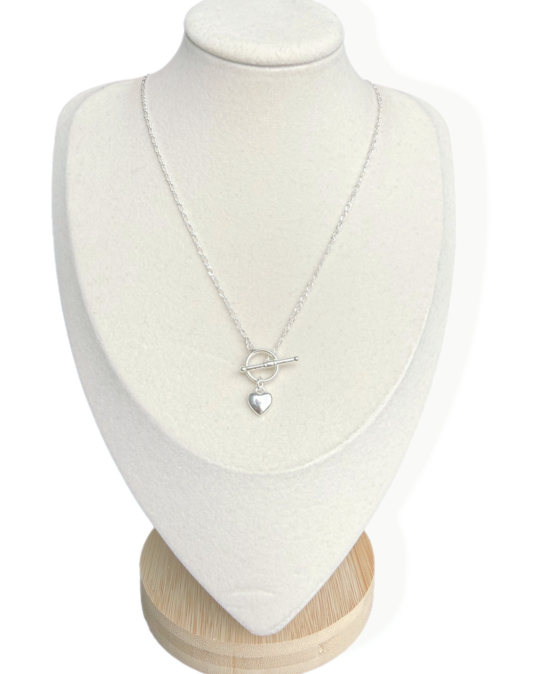 Maison de Bijoux – Cœur Argent Necklace ✧ 21" .925 sterling silver, mixed link chain, front toggle clasp + heart charm—timeless, minimal, made to wear every day. Link in Bio #MaisonDeBijoux #SterlingSilver #MinimalJewelry #Layering #EverydayStyle #GiftWithPurchase