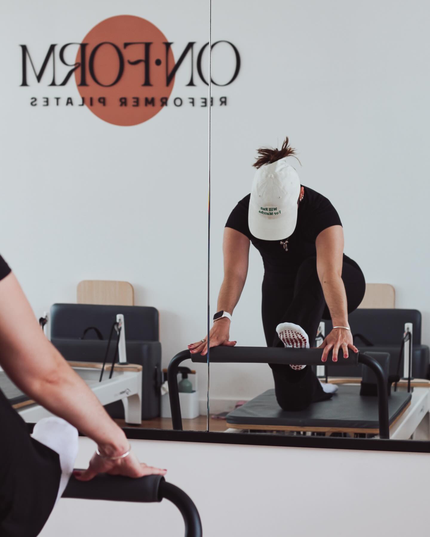 Our doors open 10 minutes before class.
Time to arrive, stretch, chat, and settle in 🤍
#onformstudio
#reformerpilates
#pilatesnz
#mindfulmovement
#gentlemovement