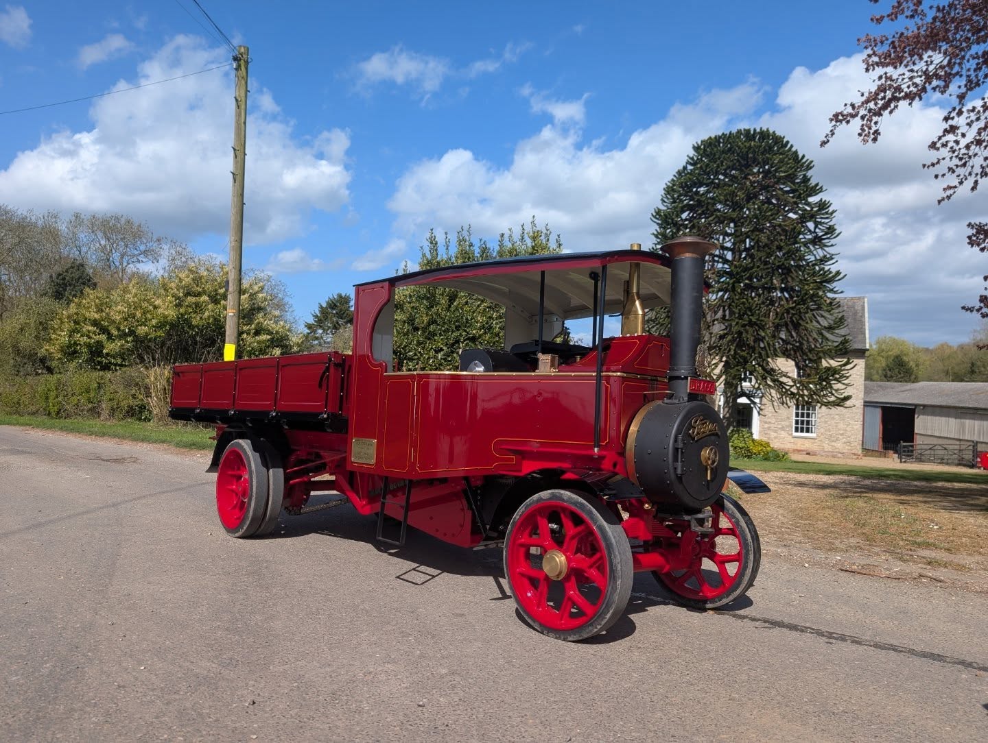 Almost finished! This 6" Foden was completed by us for the owner. After a successful run out today there are only a couple little bits left to do and she will be off to trundle round the Norfolk countryside.
Please see our website for full details on our build and paint services. https://www.legacyvehicles.co.uk/workshopservices
.
.
#steamwagon #foden #steamrally #modelengineering #steamontheroad