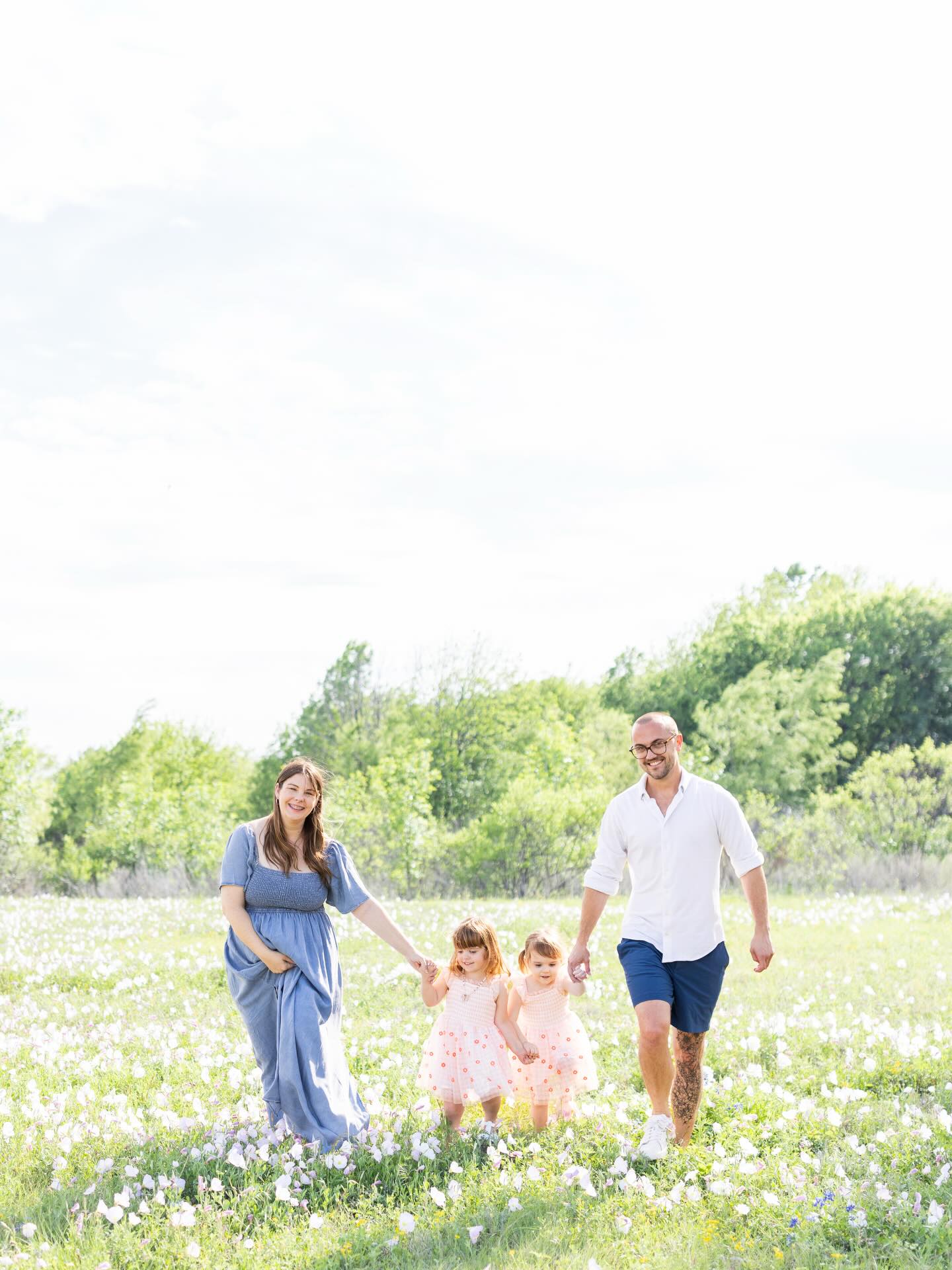 There’s something so special about growing with my families 🤍
I first photographed Kalie and Chris when they were expecting their first baby…and now here we are, getting ready to welcome their third sweet girl into the world. Watching their story unfold and their family grow year after year is truly the most rewarding part of what I do!