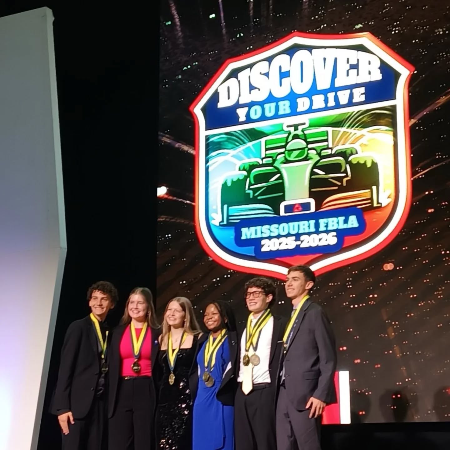 We are beyond proud of Lena Williams! 🌟
Lena has been a diligent leader throughout her 3 years of FBLA, continuing to grow and inspire others. At this year's State Leadership Conference, she was inducted into the Team 67 State Officer Team as the Vice President of Membership.
💙🤍💛
You inspire us all, and we know you will be a passionate leader and role model for all. We look forward to you leading us in "Developing The A.R.T. Of Our Future."
"FBLA changed my life in so many ways and I am truly blessed to make that same impact on the members of Missouri FBLA! Thank you all for the support and I look forward to serving as Missouri FBLA’s Vice President of Membership. Special thanks to my parents, Advisor Love, Dr. Thomas, Laila Williams, Annalise Carter, Jared Carter, and Elyse Davis for helping me with my campaign booth." - Lena Williams
Congratulations!!! 🎉
-
-
@mofbla #vpofmembership #moslc26 #stateofficer #mofbla #steamfbla