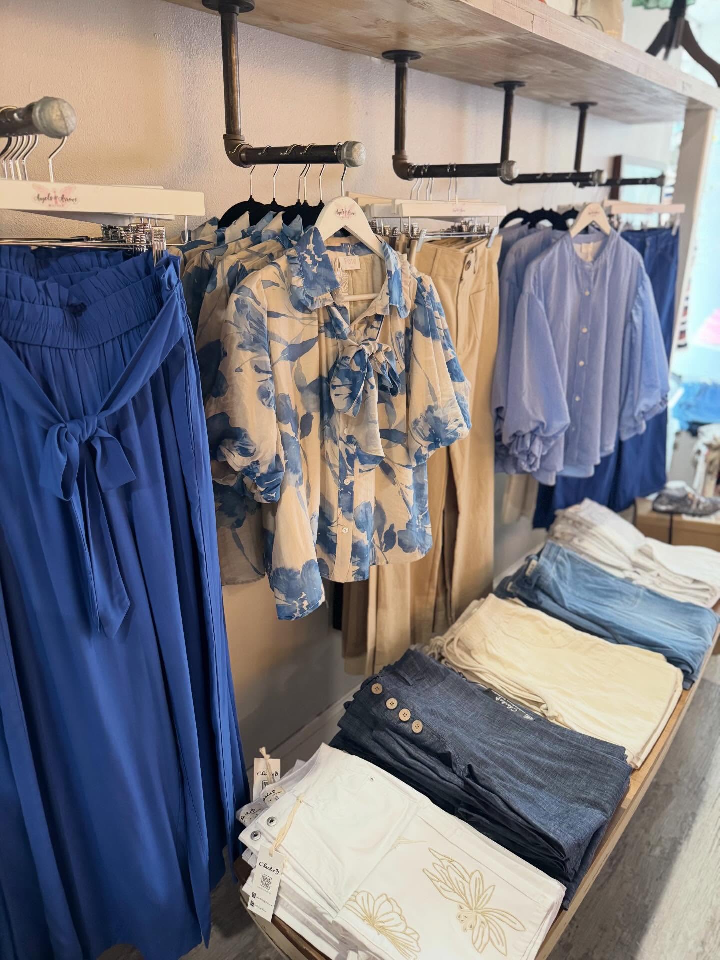 The classic colors of marine blue, khaki, and crisp white will never go out of style. We are swooning over these new arrivals!