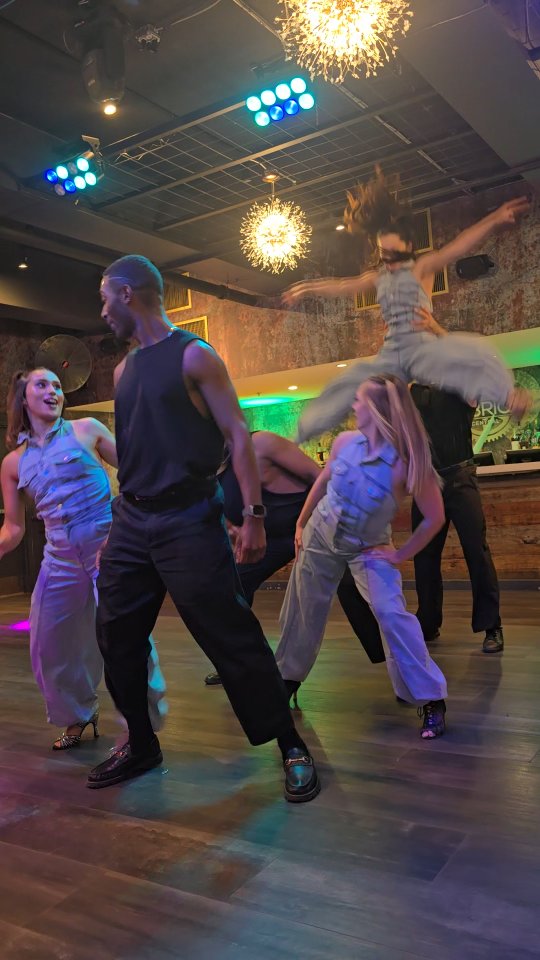 @flowstudios.dance has entered the chat π₯π₯π₯π₯π₯π₯