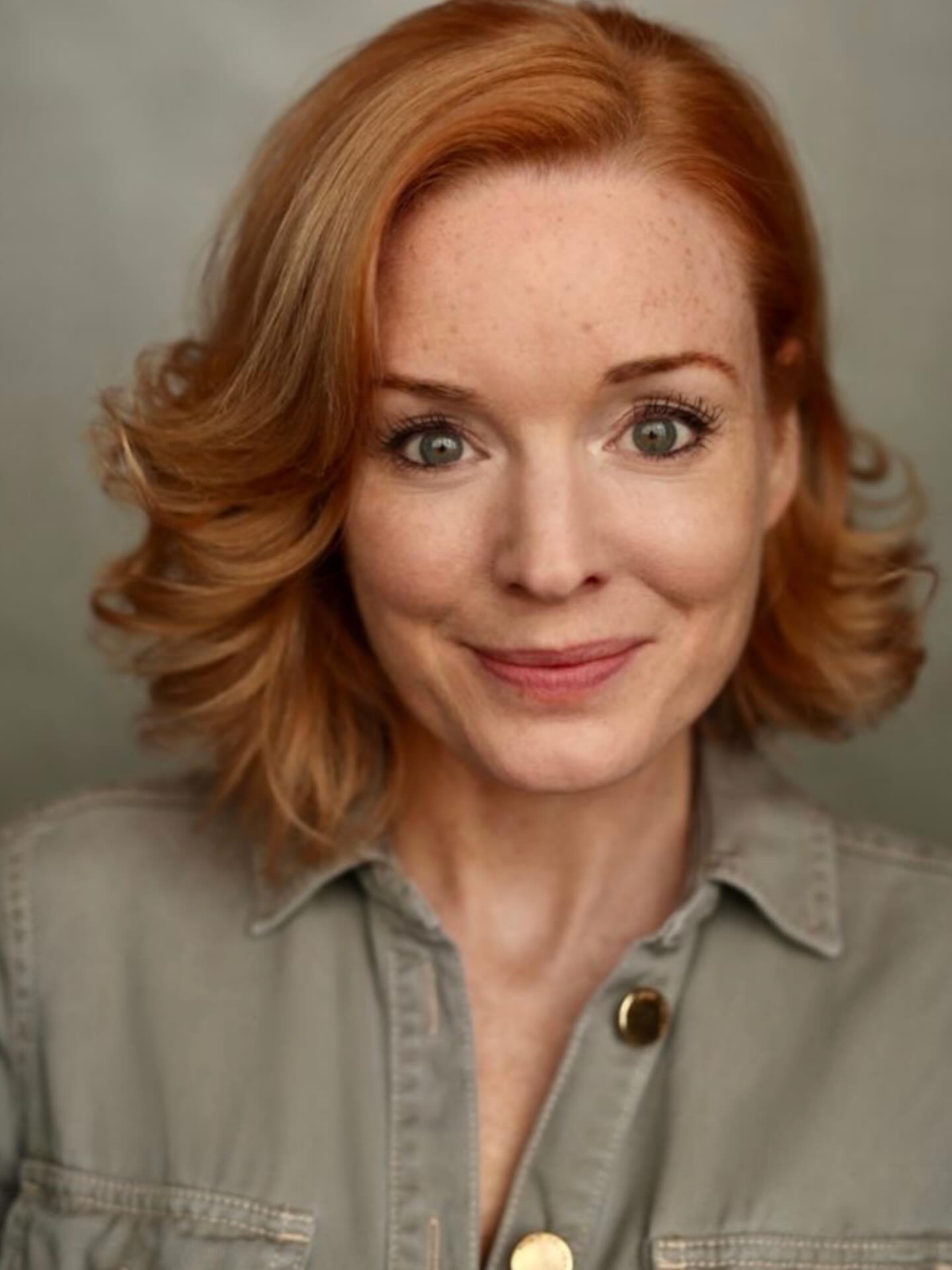 Join @ruthgibson2000 for our in person Voiceover Crash Course @thenewactorscentre @marylebonetheatre tomorrow 10am - 1pm.
Learn the about your voice, the industry and how to make the Voiceover sing.
Book here:
https://www.newactorscentre.org/products/crash-course-in-commercial-voiceover-led-by-reel-voices-london