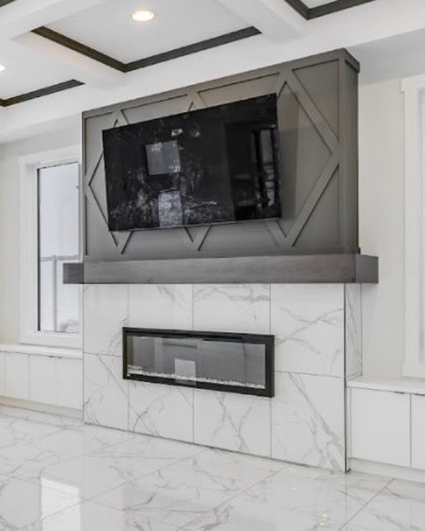 This one turned out great - did the mantel and diamond design/install, and topped it off with the custom dark crown in the coffered ceiling. The second and third pictures are what I left behind - the first picture is how it looked after the tilers and painters came through.
.
.
.
.
#lawrencefinishing #fireplacefeature #crownmoulding #crownmolding #fireplaceinspo #mountedtv #interiordesign #yxelocal #yxebuilder #finishingcarpentry #yxehomes #fireplacefeaturewall #featurewall #geometricfeature #wainscoting #cofferedceiling
@jeremy_selkirk