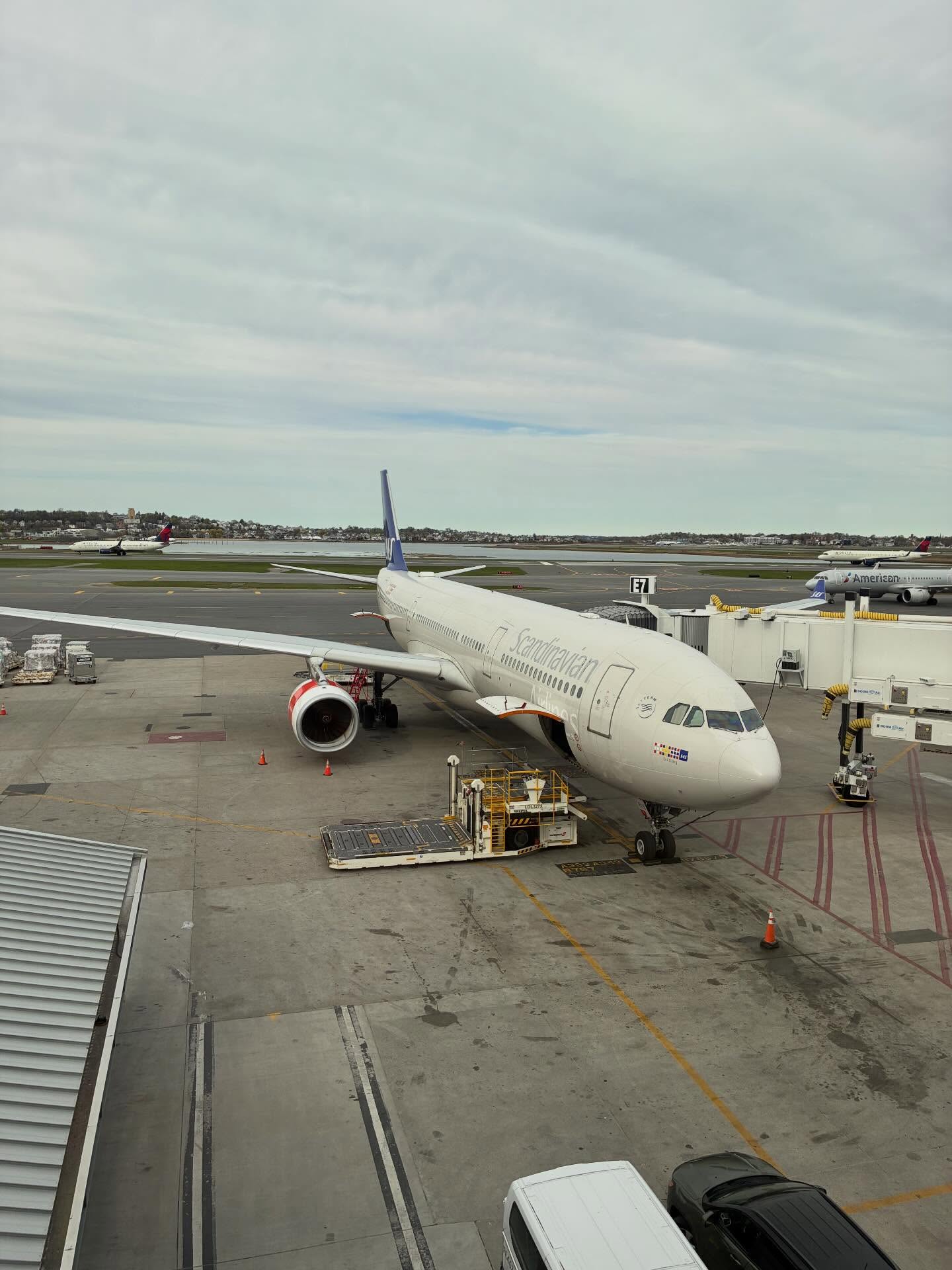 Our airplane is evidently named Erik… an SAS tradition.