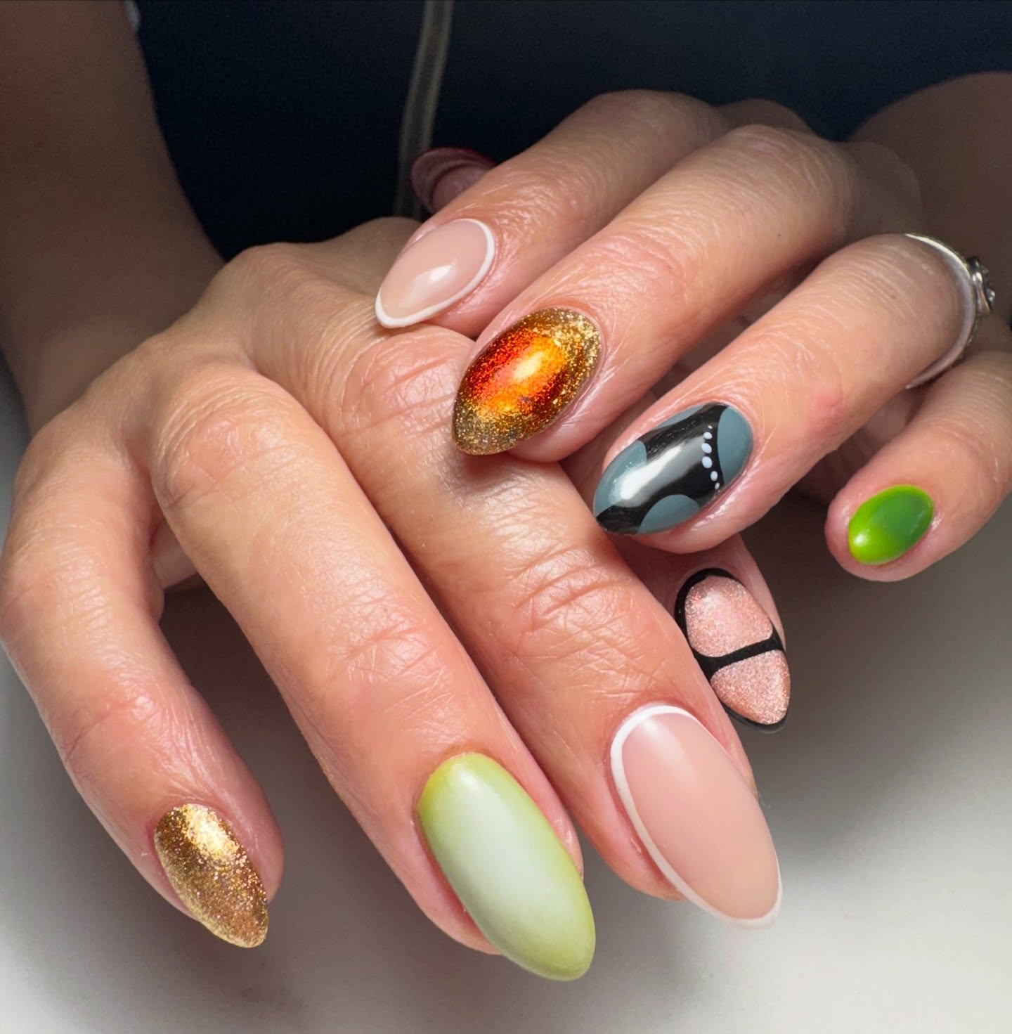 Mix and match til I die
Prep @ericasata
Polishes @kokoistusa @nailthoughts @dndgel @pla_nails
Art powders @functionofvex