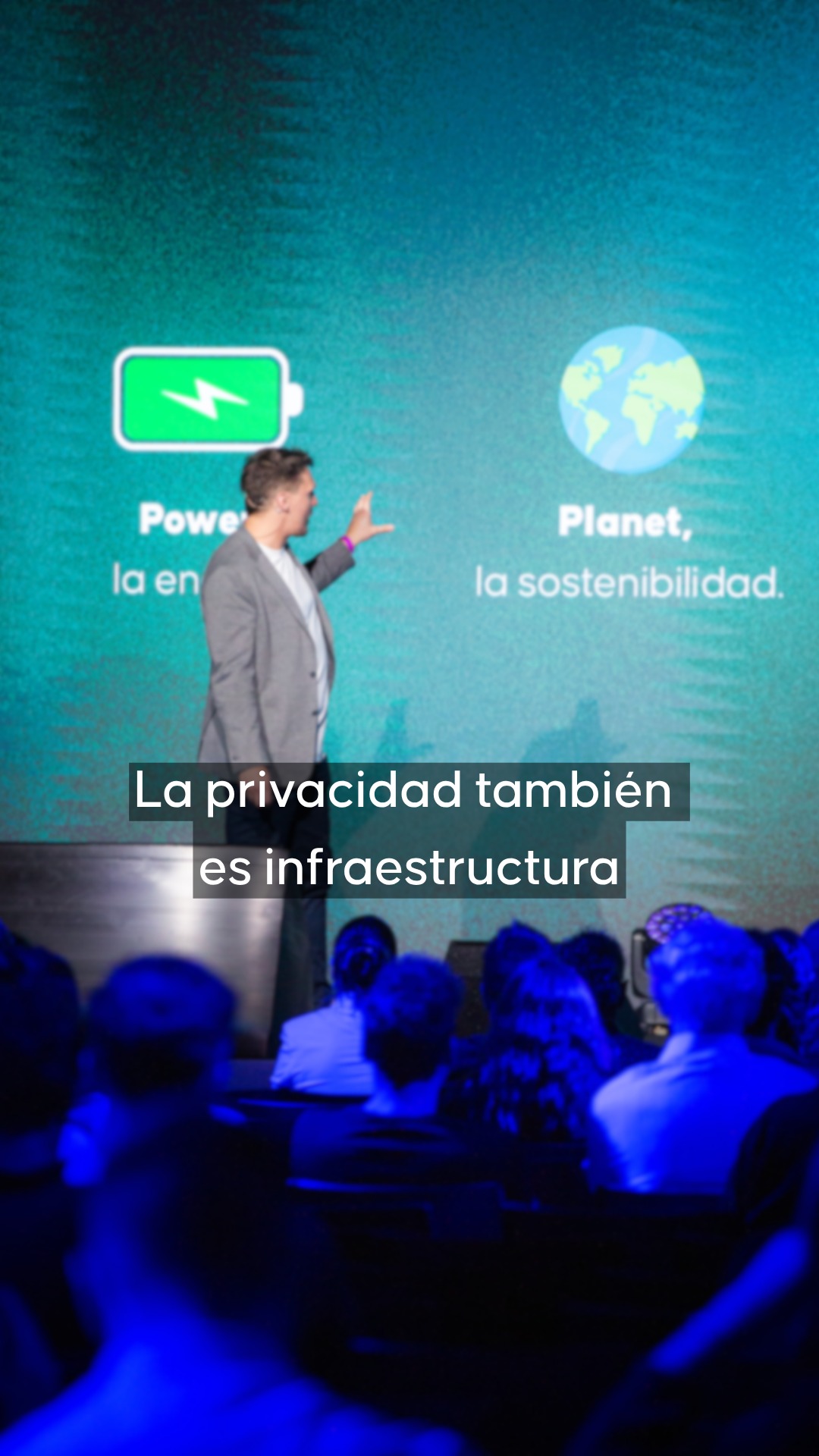 🌎 La inteligencia artificial ya no es solo tecnología: es privacidad, energía e infraestructura.
Argentina tiene una oportunidad real en este escenario.
La confianza en IA se construye desde cómo se procesan los datos.
Contactanos para conocer más 📲
#InteligenciaArtificial #DataCenters #Privacidad #AI #Innovacion