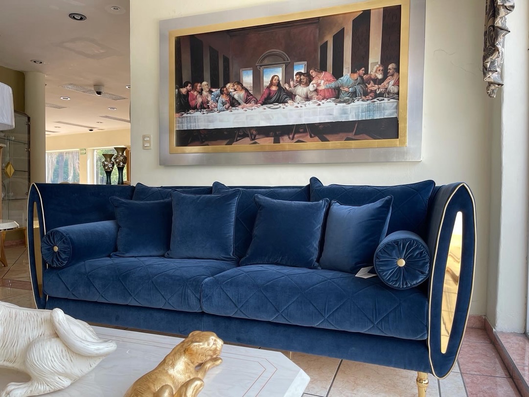 Sala Coleccion Adora Sipario, Entrega inmediata!!
🌐 https://www.dortizmuebles.com
📲 https://wa.me/523314096151
TE ESPERAMOS EN NUESTRAS SUCURSALES:
📌SUCURSAL ZAPOPAN
Av. Patria No. 603 Esquina Aldous Huxley
Colonia Jardines Universidad
Zapopan, Jalisco México.
Cel Ventas 33 2612 1670
📌SUCURSAL NAUCALPAN
Periférico Blvd. Manuel Avila Camacho No.550
Naucalpan de Juárez, Edo Mex.
Cel Ventas 55 6086 6314
#dortizmuebles #mueblesdeitalia #mueblesimportados #mueblesitalianos