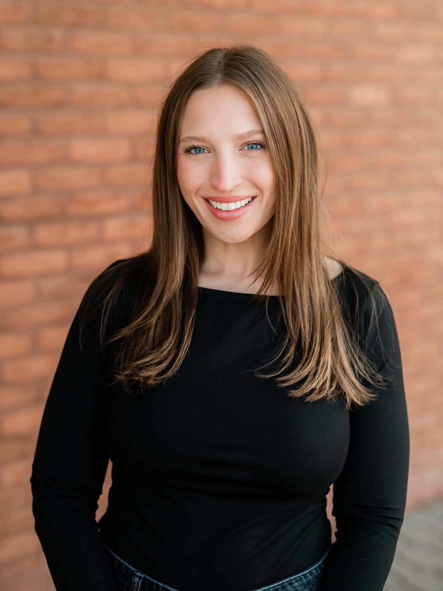 🌟 🌟🌟Exciting News! 🌟 🌟🌟
📣Lavish is thrilled to announce that we are now welcoming Esthetician/Lash Artist Abby Kraft to our award winning team!
🧖♀️Abby graduated from Von Lee in 2016 and has been passionate about skincare ever since! With her love for helping clients feel confident and comfortable in their own skin, she specializes in waxing and brings a warm, friendly touch to every service!
❤️A proud mom and local Fallston resident- Abby is dedicated to giving you a relaxing and rejuvenating experience. Please join us in welcoming her!!
🌸From now until Mothers Day come meet Abby on Wednesday evenings & Friday Happy Hour💃🏼 & experience her expert care at Lavish Salon & Spa with very special introduction discounted pricing on a 💰Brow Wax & Tint for $30 (regularly $45 & 💰$30 off all Signature Facial & Hydrofacial Services!✨
📞Call 410.692.2688 to come see Abby!
📸: the one & only Breanna Kuhlmann Lifestyle Photography!