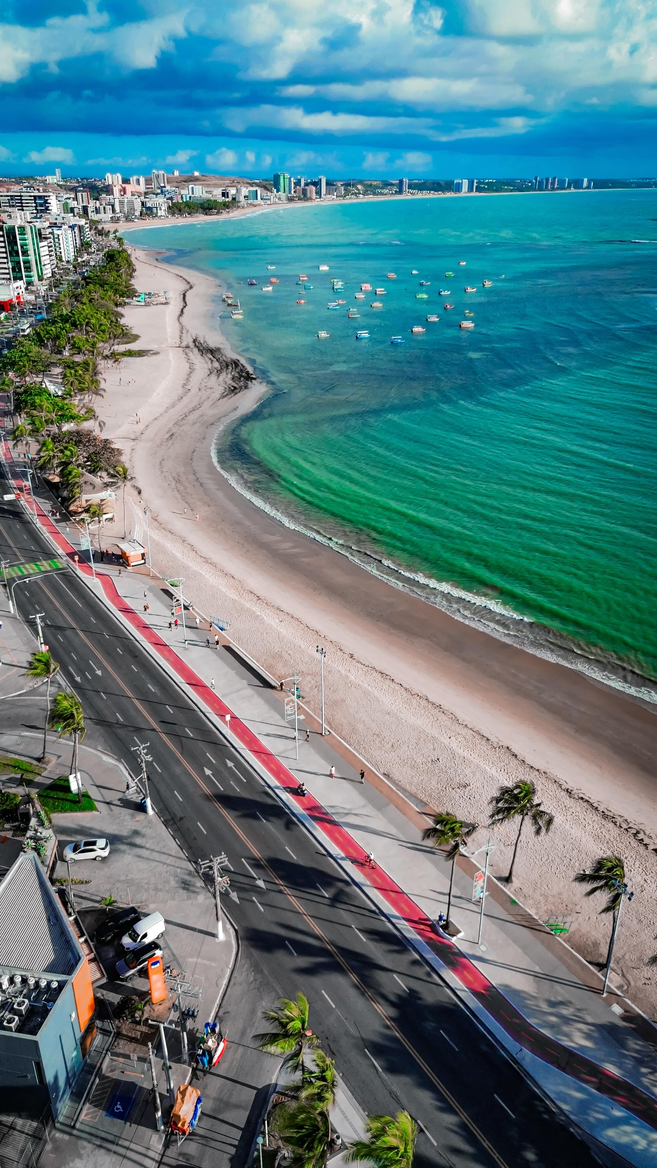 Aqui, cada detalhe convida você a viver o momento, sentir a energia de Maceió e transformar dias simples em memórias inesquecíveis.
📍 Reymar — o lugar perfeito pra viver sem pressa e aproveitar tudo no seu tempo.