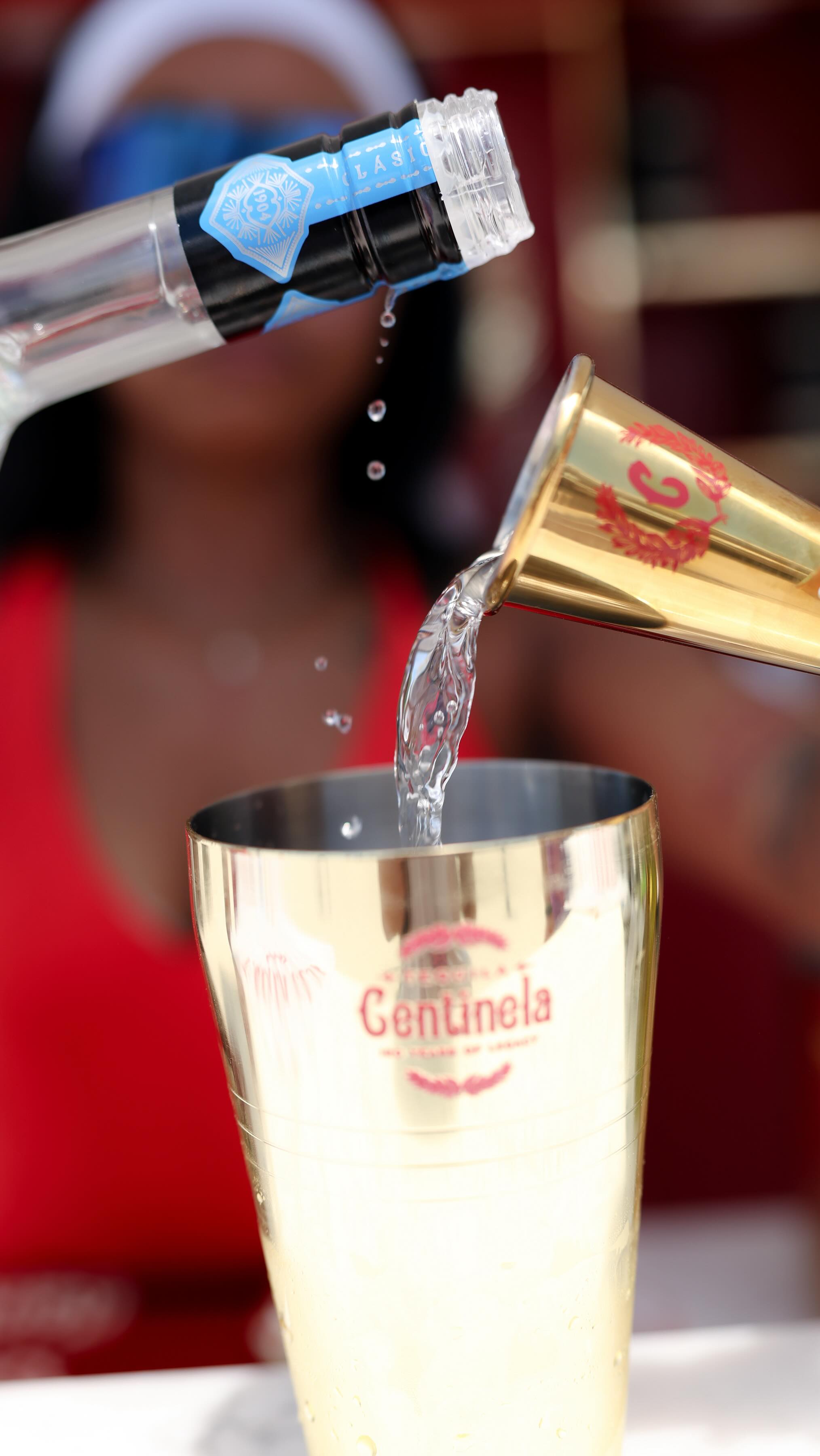 Suns out & so is @centinela.tequila ❤️🔥
If you’re not sipping this… what are you doing?! CHEERS!