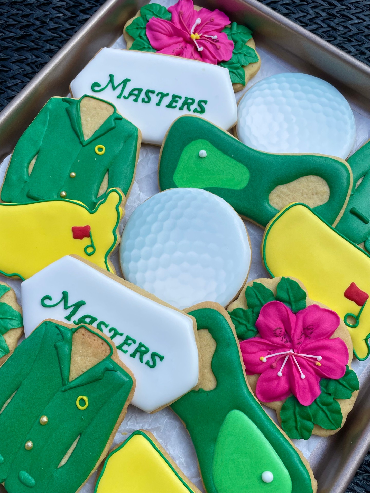 Masters theme golf course cookies. But for a local golf course hosting a local event in celebration of the main one taking place in Augusta. If you got one of these with your entry, let me know!
.
.
#customcookies #parkviewcookies #joburgbaker #royalicingcookiesnearme #MastersGolfcookies