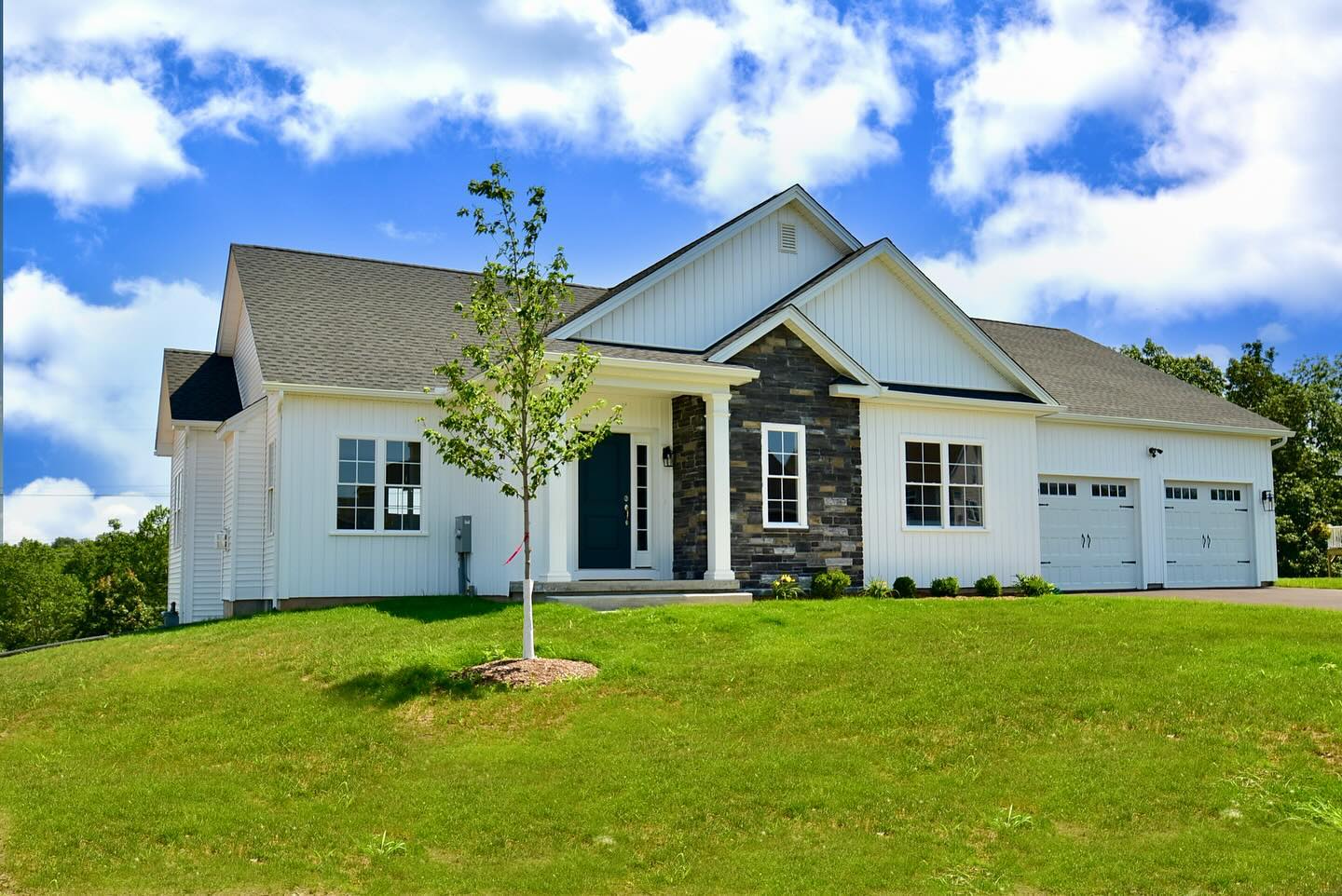 🏡 Dreaming of your perfect home? 🌟 Step inside and explore the possibilities at our stunning model home at 210 Bayberry Rd, Manchester! Join us and discover every beautiful detail and envision your future. Can’t wait to see you there! 🗝️✨ #HomeSweetHome #ManchesterLiving #OpenHouse #modelhomemagic