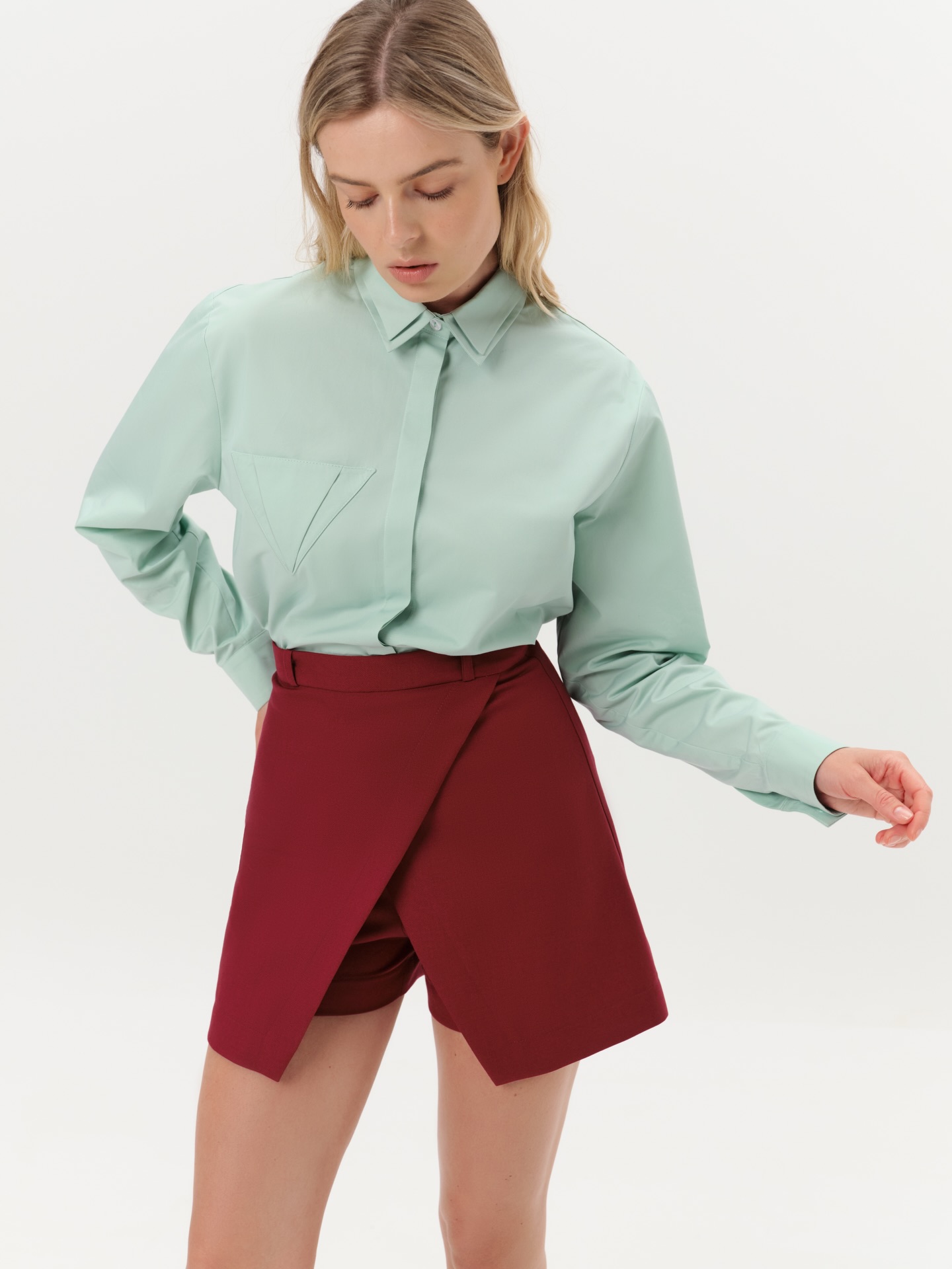 It’s a fresh Mint season⚡️
Shop the DUNE Shirt in our iconic Mint Ice Cream color. Limited quantities available—run, don’t walk. 🍦🌿✨