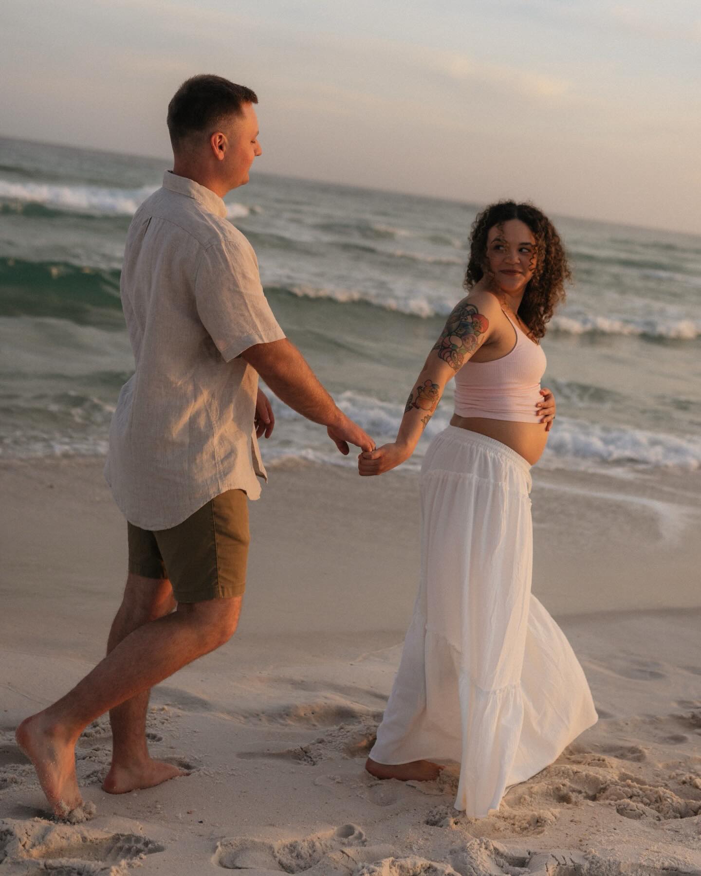 the sweetest baby girl announcement 🥹
#babyannouncement #floridaphotographer #alynnephotography
Keywords: Baby announcement, Florida photographer, photoshoot, beach, A. Lynne Photography