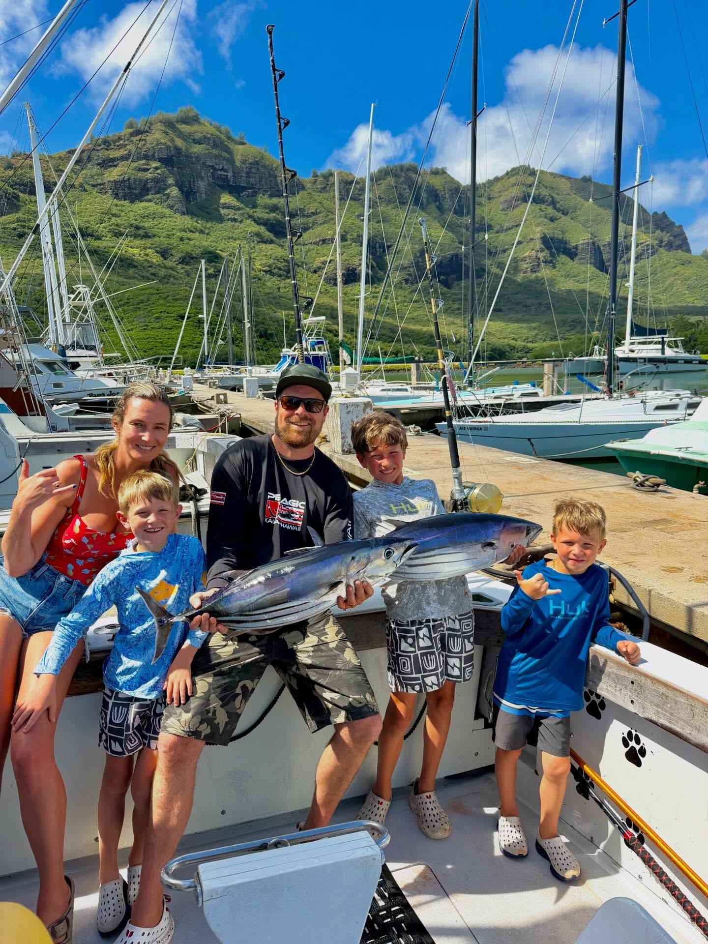 Put our crew from Connecticut to work this morning — steady action on 25lb aku and bent rods all around. 💪🎣
They’re heading home tomorrow… safe to say they’ll be sleeping real good on that flight. 😴✈️
#KauaiFishing #AkuAction #GoFishKauai #HawaiiFishing