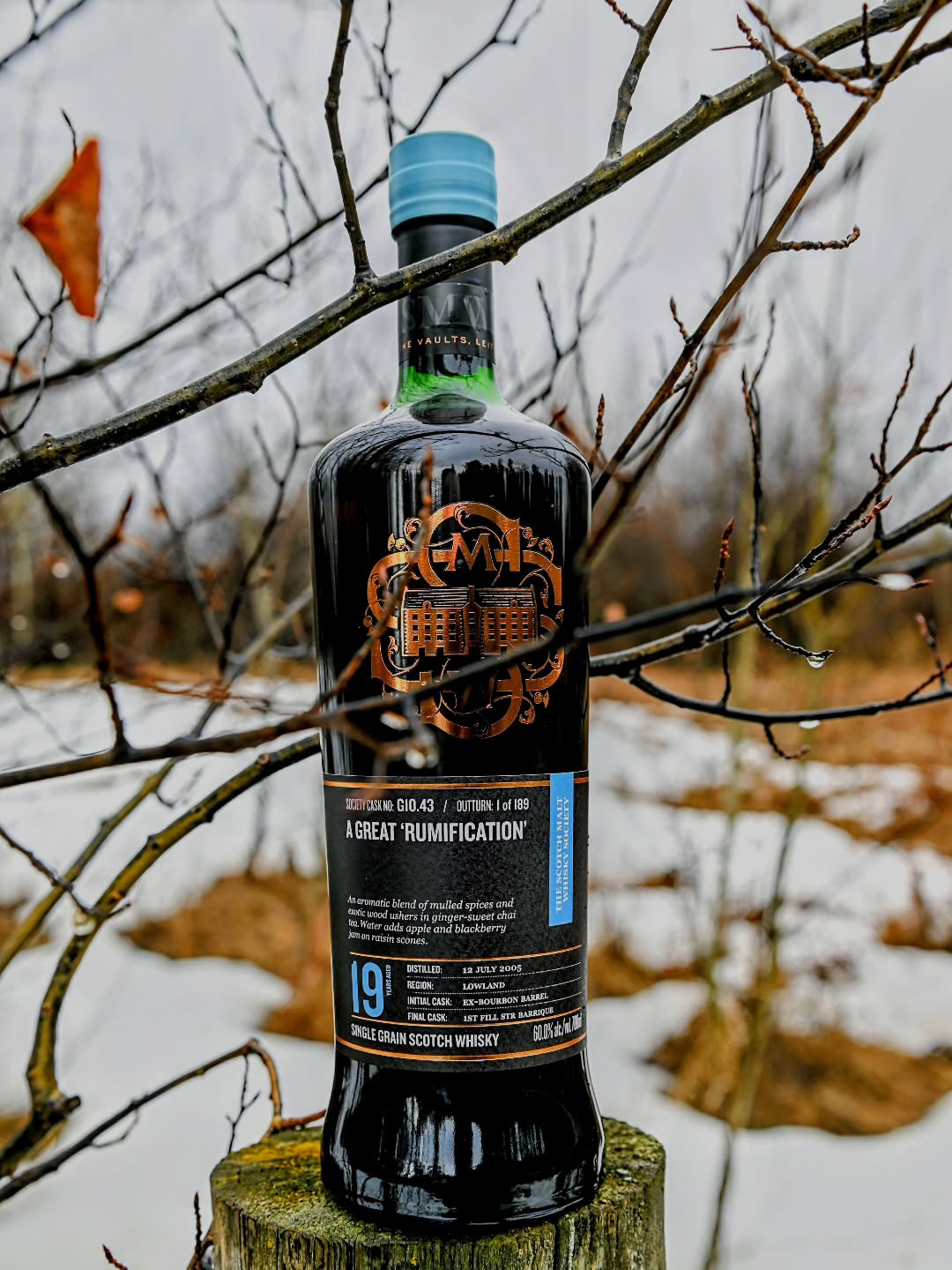 A typical dreary "spring" day in my neck of the woods. Snow on the ground and a drizzle of rain falling. Of course it's this day that I decided to be my weekly bottle shoot day. Oh well. Beats more snow falling I guess.
Thankfully there is whisky like this one for these days. From the April outturn of @smwscanada and a black label to boot. A 19 year old Strathclyde single grain. Matured in an ex-bourbon cask for 16 years and then finished in a first fill STR barrique for the final 3. Bottled at cask strength of an even 60% abv and only 189 bottles produced.
This was a personal standout in April and it had a large spiced note to it while also showing some citrus fruits and a nice edge of wood tannins. Drinking mush less than the 60% shown, it is one of those dangerous pours that you can return to a few times before you know it and not noticing the abv.
Now can we have real spring please!!!
.
.
.
.
.
#whisky #smws #strathclyde #singlegrain #caskstrength