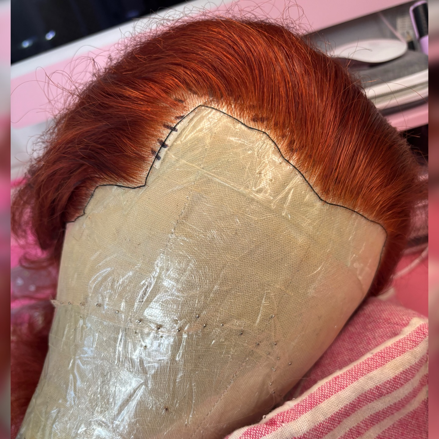 Every strand placed with purpose ✨ This wig front was carefully hand-knotted to create a natural hairline that matches its wearer’s. Precision knotting makes all the difference when it comes to realism and long-lasting wear.
Keep your wig looking brand new with my full step-by-step revival routine; a guide that you can follow at home🔥
Link in bio to get it ✨💇🏽♀️
.
.
.
.
.
.
#hairrevival #howtolookaftermywig #WigKnotting #CustomHairline #WigCraftsmanship