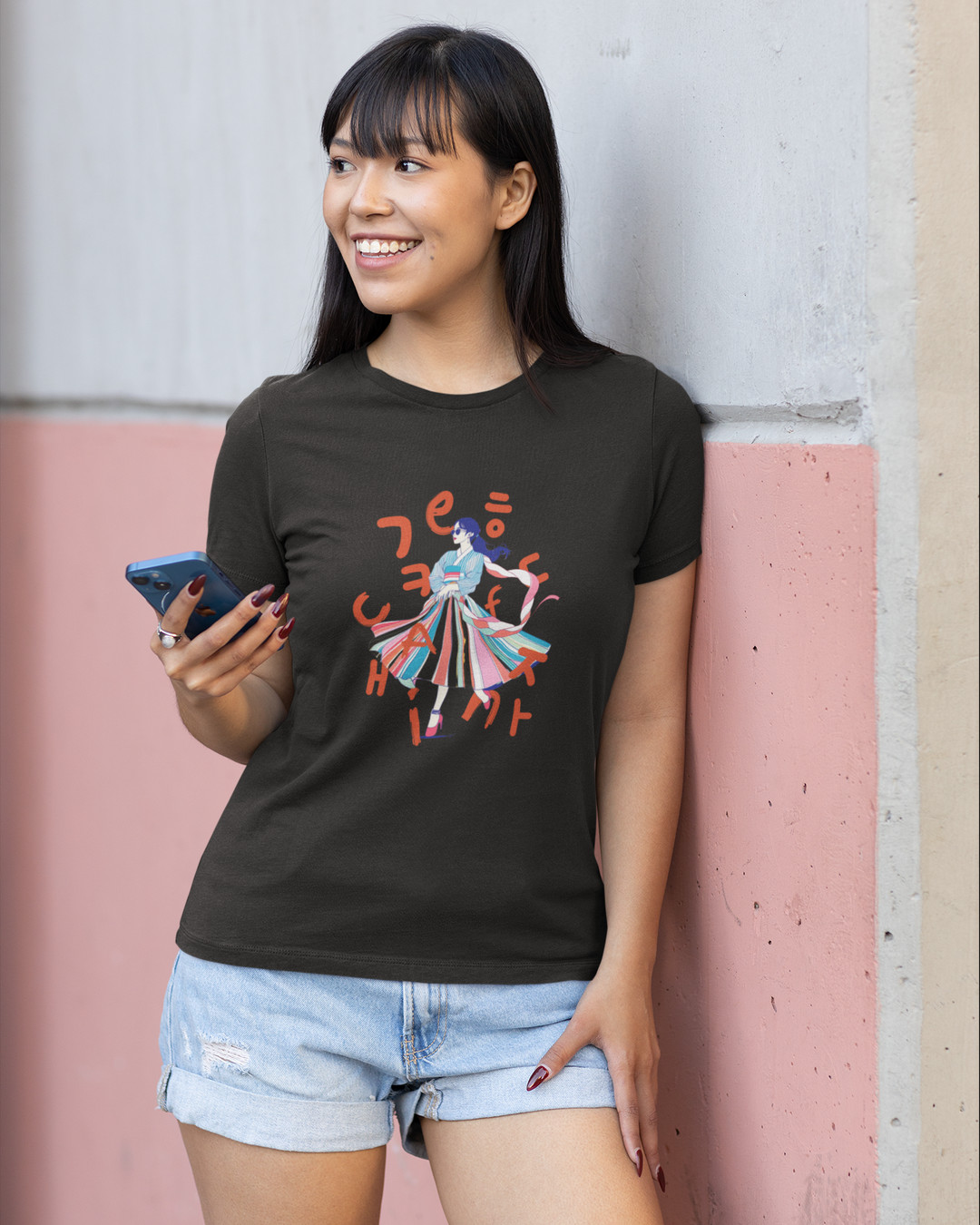 Remixed Girl is about living in the in-between and owning it.
Korean and English, hanbok and heels, softness and edge Link in Bio #koreanfashion #hanbokstyle #modernhanbok #asianstreetwear #streetwearstyle #graphictee #statementtee #monochromestyle #minimalstreetwear #fashionwithmeaning #wearableart #culturalfashion #heritagestyle #contemporaryfashion
