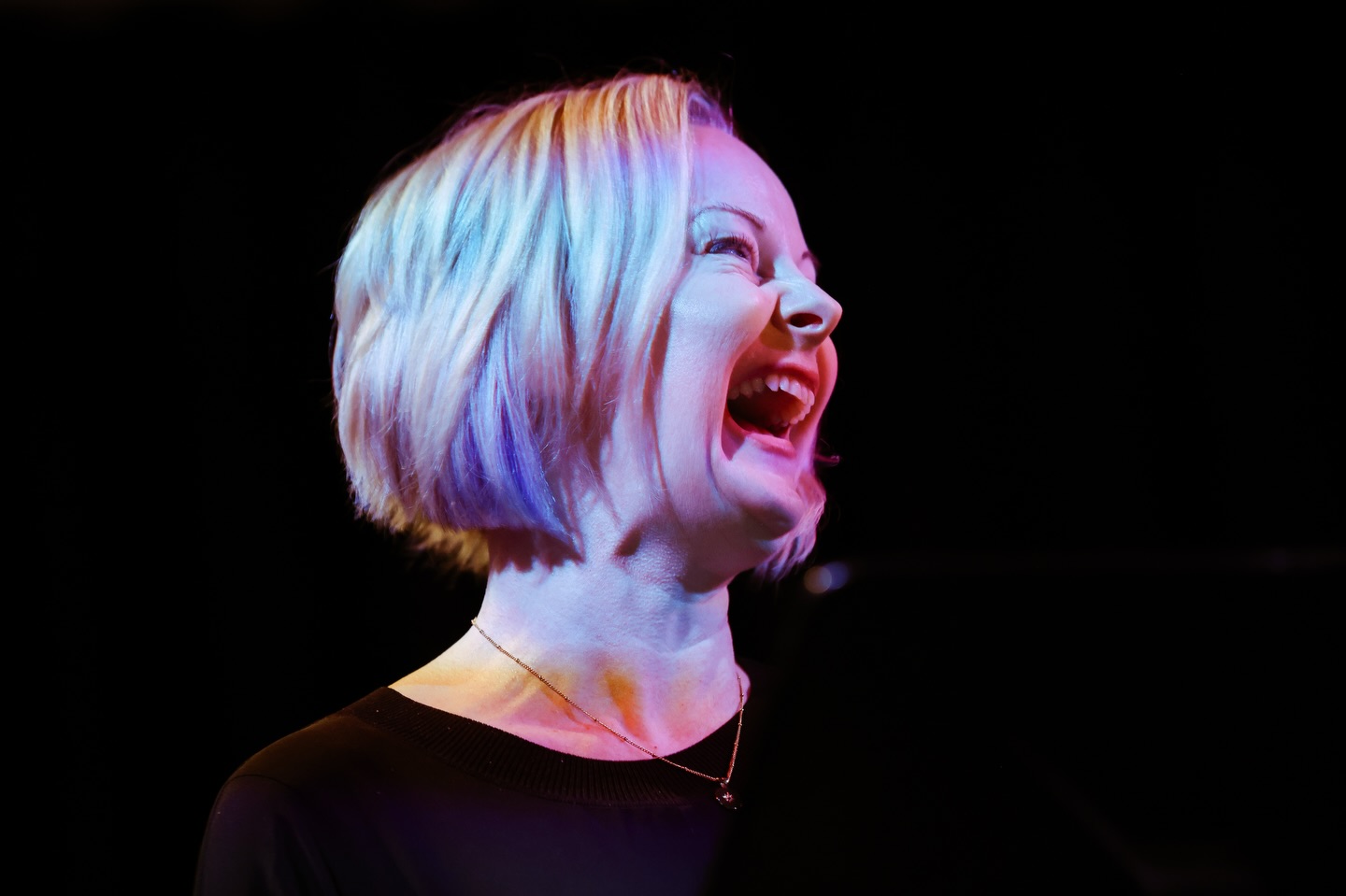Faces from @soundstreams:
‘I want to tell you everything’ yesterday🌀
A performance for seven singers, piano, and percussion that dived into love, identity, connection, and the power of expression.
📸 : @mollykeanephoto
#NMD2026