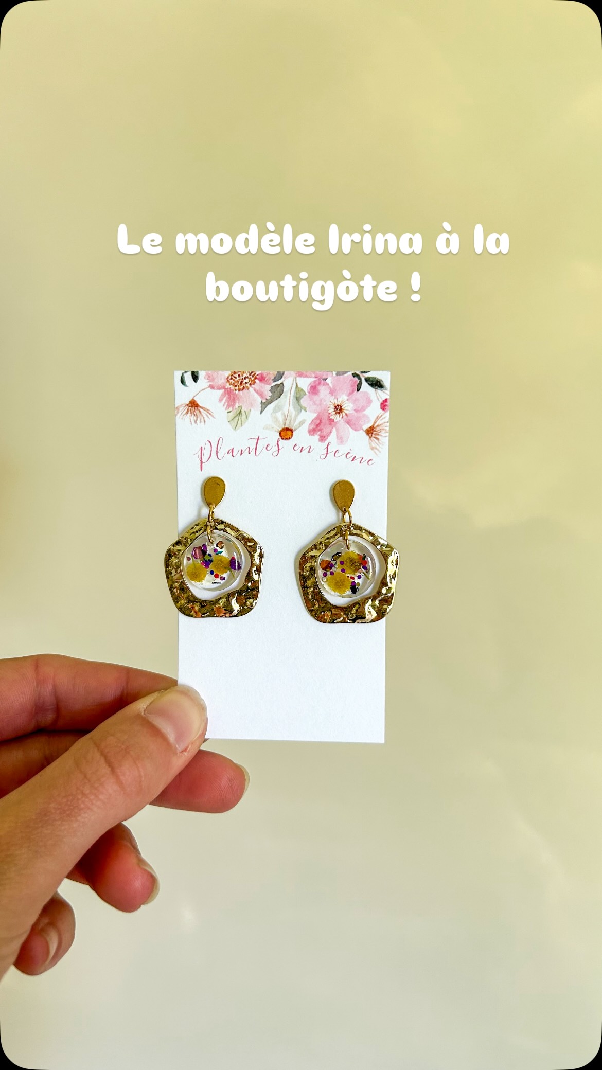 Sélection Irina ☀️☀️
Montage du jour et seront disponibles à @laboutigote de Lombez dès demain midi 🙏🏼✨
Petite nouveauté le Lepidium 🌱 symbole de passion ❤️🔥
Quelle est votre préférée ? Team avec ou sans paillettes ?
Bijoux botaniques / fait main / madeinfrance / fleurissez-vous