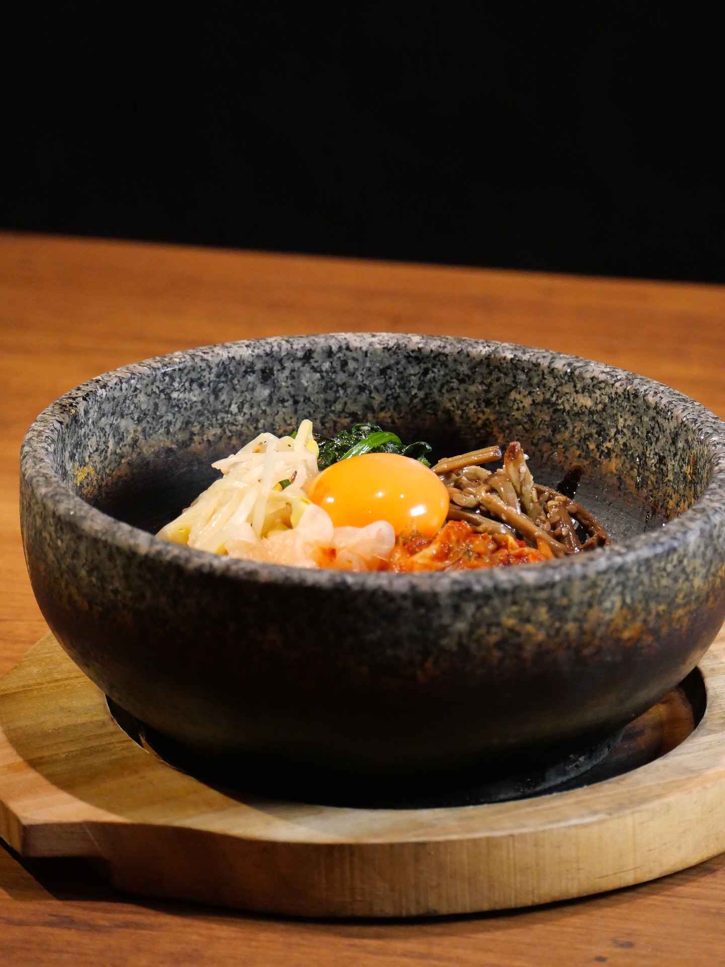 アツアツの石鍋で仕上げる、香ばしい石焼ビビンバ。焼肉の〆に、ぜひご賞味ください。
本日もご来店を心よりお待ちしております。
店名:焼肉マウム 京都木屋町店
ディナー営業↓
•営業時間:17:00〜3:00
【ディナー予約方法】
•電話
•DM
•プロフィールのURL
•住所:〒604-8021 京都府京都市中京区北車屋町265-1 UGKビル1F
•電話番号:+81-75-741-7011
阪急四条河原町駅・京阪祇園四条駅より、
徒歩5分と駅チカ
※駐輪、駐車場 近隣にコインパーキング有り ____________________________________________
A hot stone bowl brings out the rich, toasty aroma of our bibimbap.
The perfect way to finish your yakiniku meal.
We look forward to welcoming you today.
Restaurant Name: Yakiniku Maumu Kyoto Kiyamachi Branch
Dinner Service↓
* Hours: 17:00 - 3:00
:How to Reserve for Dinner:
* Phone: ☎
* DM
* Website
* Address: 〒604-8021 265-1 Kitaguruma-cho, Nakagyo-ku, Kyoto-shi, Kyoto UGK Building 1F, Japan
* Phone: +81-75-741-7011
#yakiniku #wagyu #京都グルメ #京都焼肉
#焼肉マウム