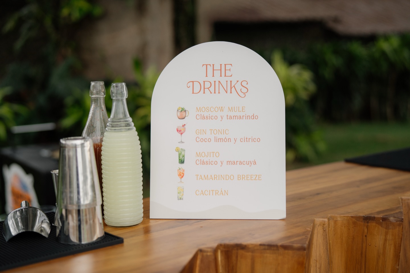 Los siempre necesarios meú de cocteles, uno de mis favoritos de diseñar 😅
Planner: @thegrapefruitcr
Foto: @lov.films