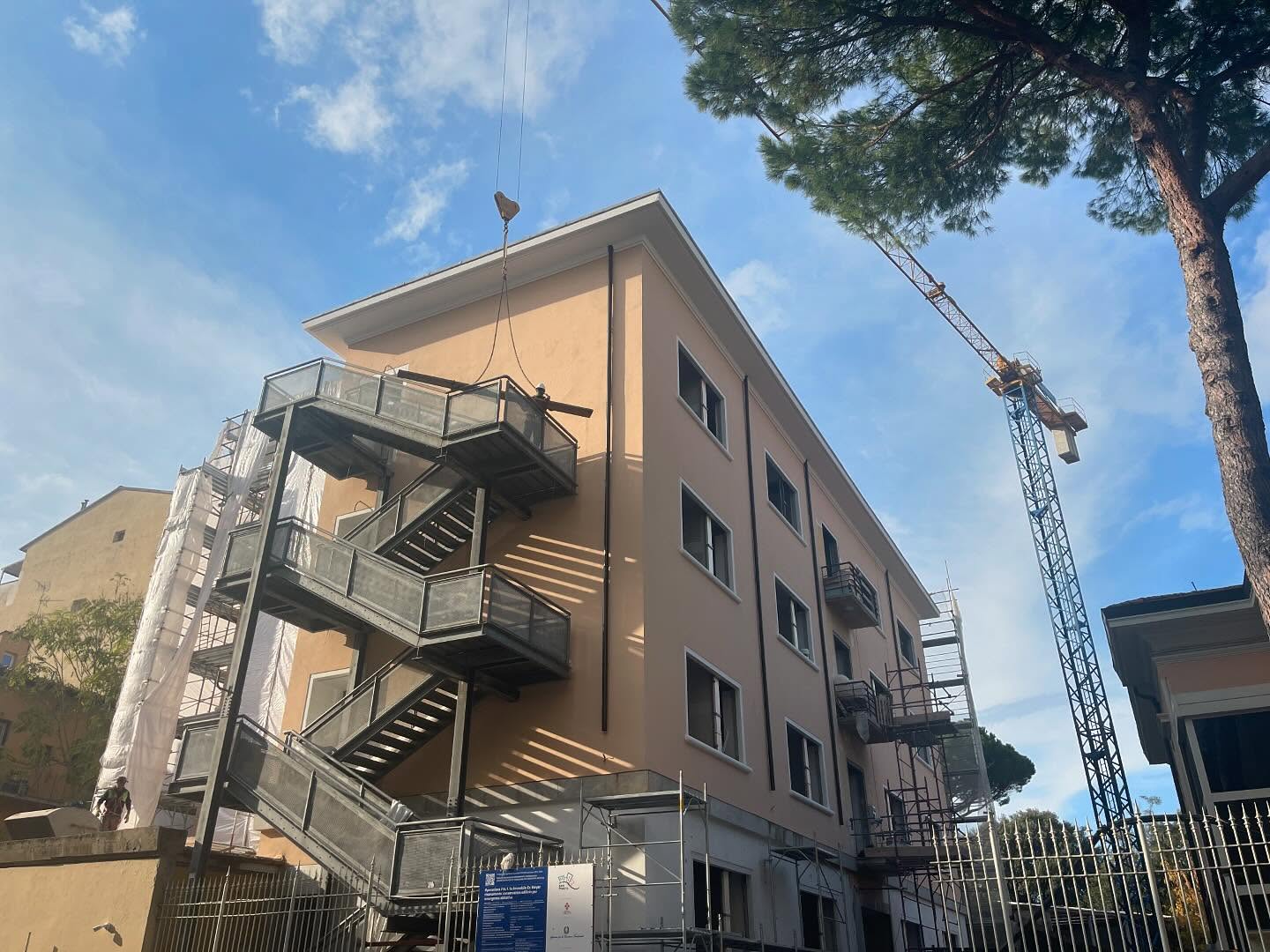 Riqualificazione dell’edificio “Ex-Meyer” - Firenze #guttoriellocostruzioni #work #job #impresaedile #building #instagram