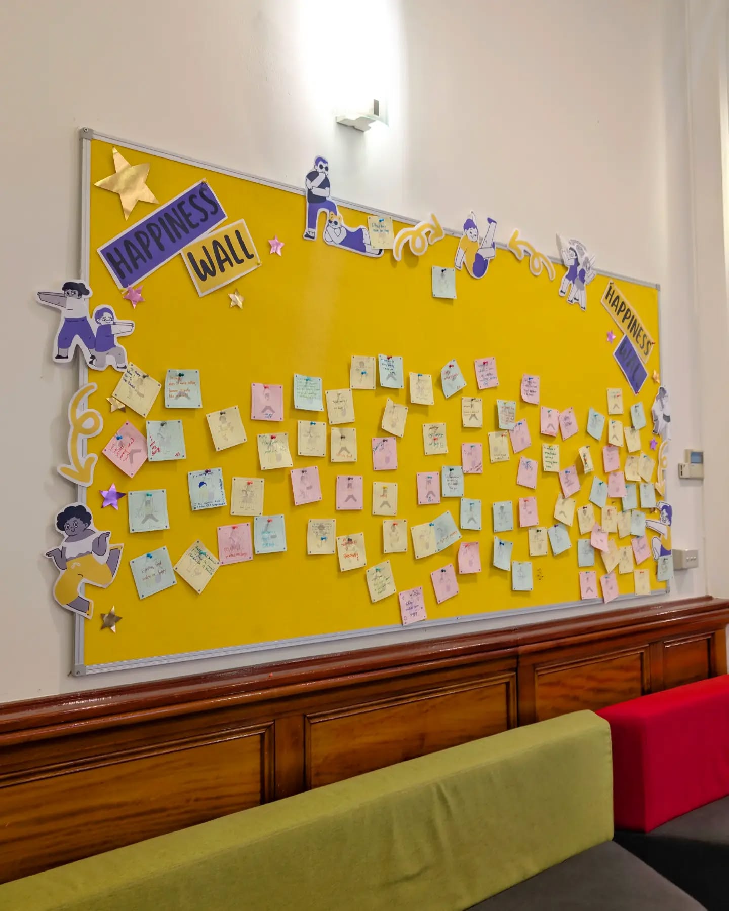 What makes you happy? ๐
Our students shared their thoughts on our โHappiness Wallโ... and here are some of the things that came up the most โจ
๐ Spending time with loved ones - whether thatโs family, partners, or friends ๐ซถ
๐ School life, classmates, and teachers (yes, weโre feeling very flattered by this one! ๐ฅฐ)
๐ Delicious food - because a good meal can change your whole day ๐ฝ๏ธ
๐ Hobbies - singing, tennis, drawing, dancing, going to the gym, live music, movies, and many more ๐ถ๐พ๐จ๐
๐ Our furry friends - pets really do make everything better! ๐พ
๐ Andโฆ a good long sleep - the real happiness hack ๐คซ๐
What else makes you happy that wasnโt mentioned? Share below! ๐ฌ
#WhatMakesYouHappy #Happiness #StudentLife #Melbourne #OxfordInternational