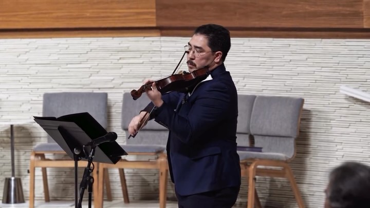 “I Wonder as I Wander” — beautifully arranged by Kyle Pederson, brought to life under the direction of Aaron Burgett.
A moment of stillness, reflection, and quiet wonder—this piece invites us to ask, to listen, and to feel something deeper this season. 🌌
#SacraProfana #IWonderAsIWander #ChoralMusic #KylePederson #AaronBurgett LiveMusic ChoralArt